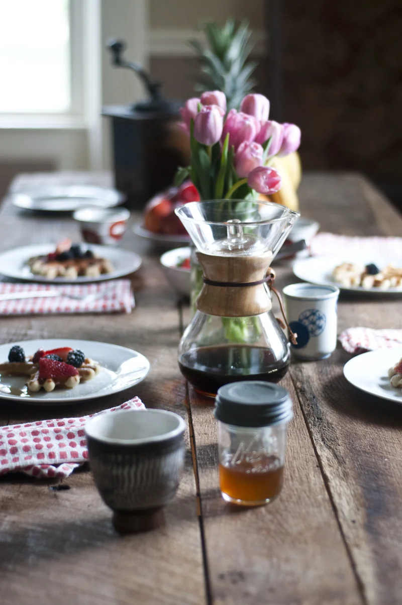 a.800.waffle.coffee.gathering.table.syrup.DSC_5544.jpg
