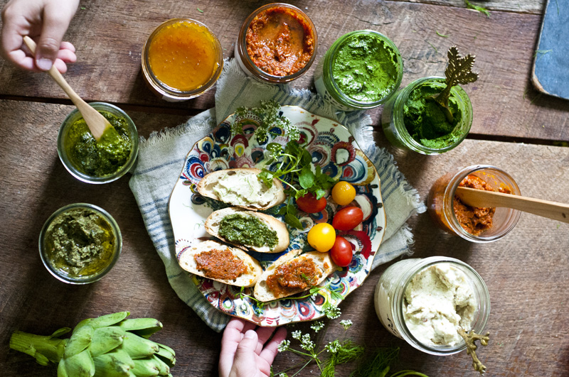 Jphanna's Nettle Pesto, Caitlin's Carrot Jam, Dried Tomato Pesto, Basil Pesto, Coliander Pesto, Artichoke Pesto How lucky I am that I can make and eat hand-picked local homemade pesto and jam at home:) Enjoying pesto dishes every day!