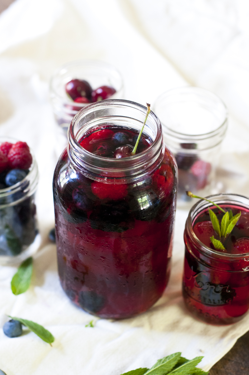 a. 800.beach.gathering.juice.cranberry.berry.drink.DSC_6522.jpg