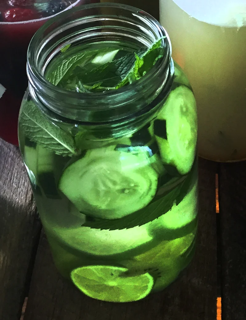 a.800.beach.gathering.drink.juice.cucumber.green.mint.lime.2016-06-01 13.26.46.jpg