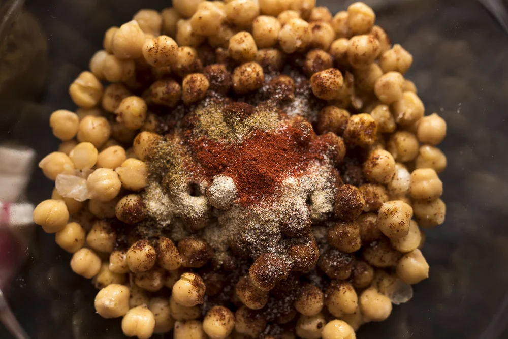 FAT-Spice-Roasted-Chickpeas-106.jpg