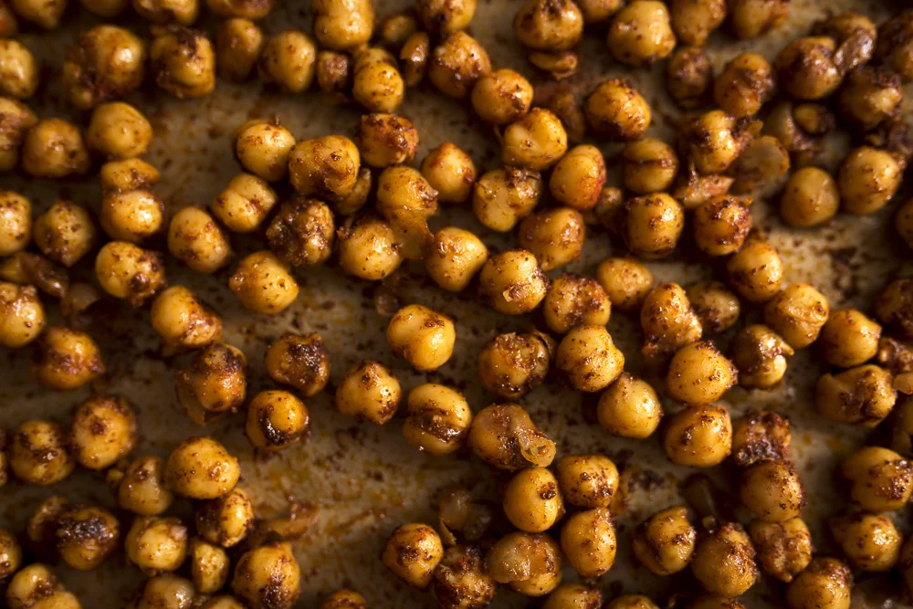 FAT-Spice-Roasted-Chickpeas-114.jpg