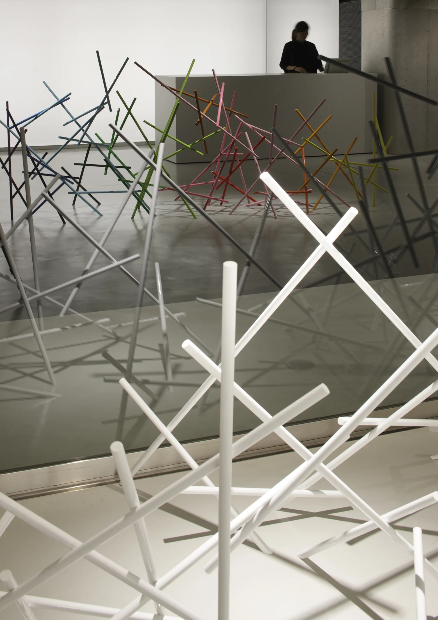 5_emmanuelle_moureaux_sticks.jpg
