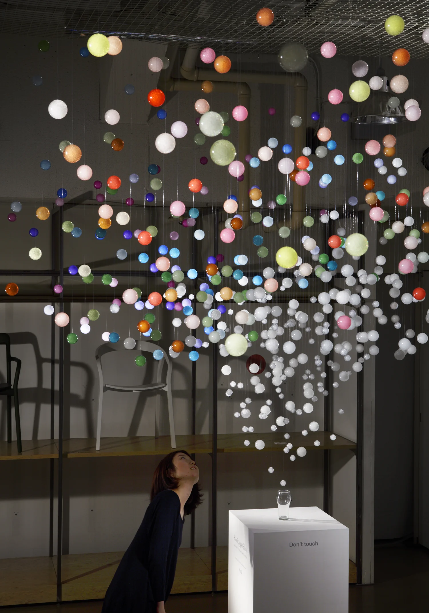 2_emmanuelle_moureaux_sparkling_bubbles.jpg