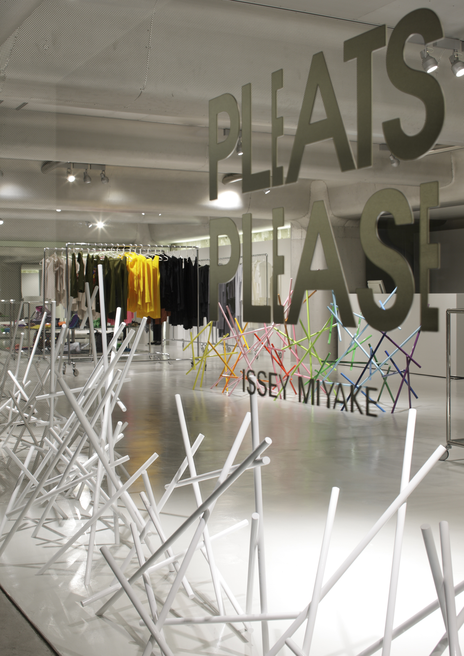 6_emmanuelle_moureaux_sticks.jpg