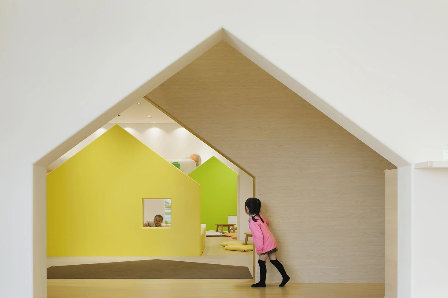 1_emmanuelle_moureaux_mama_smile.jpg