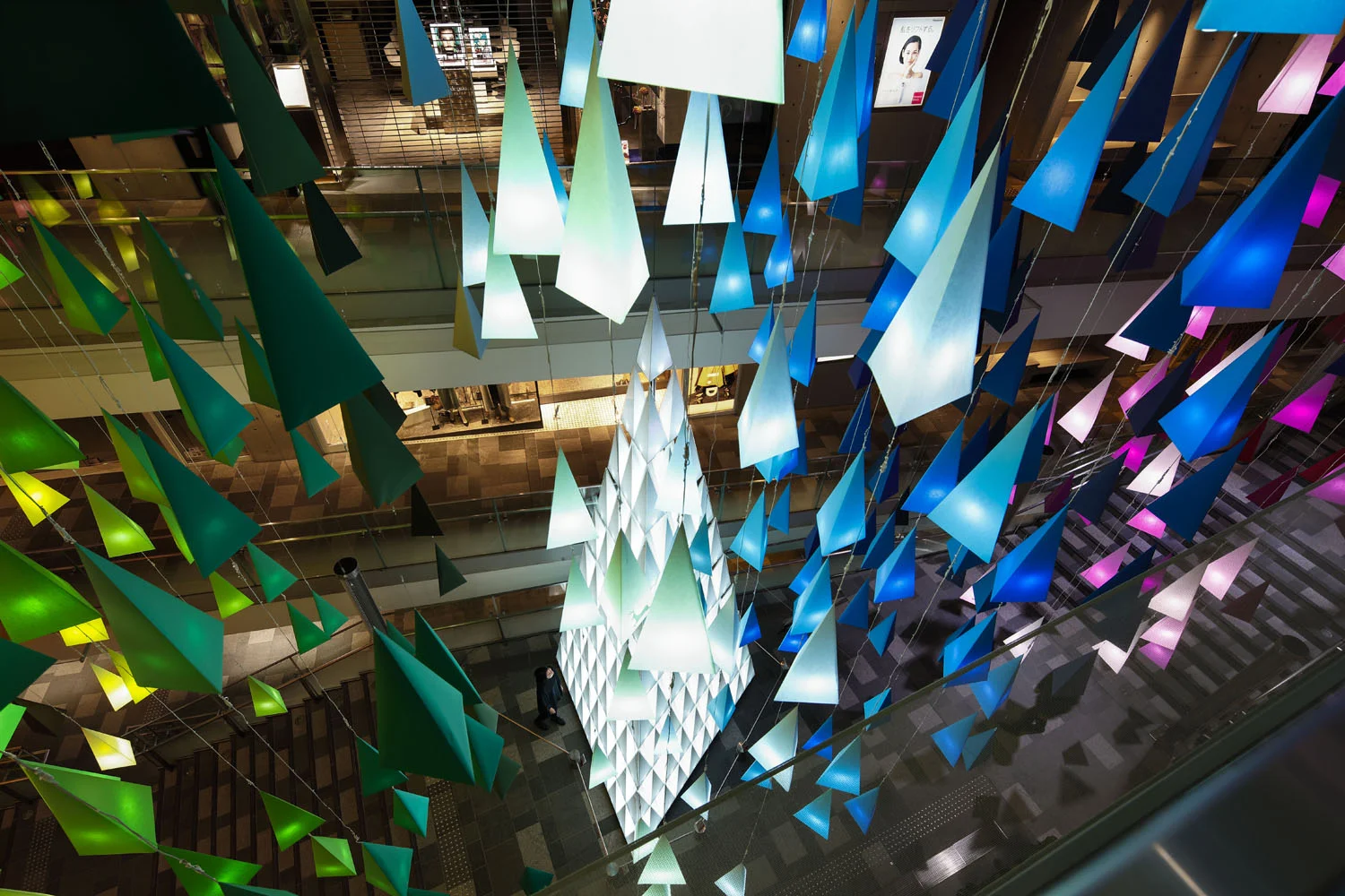 8_emmanuelle_moureaux_Christmas_Forest.jpg