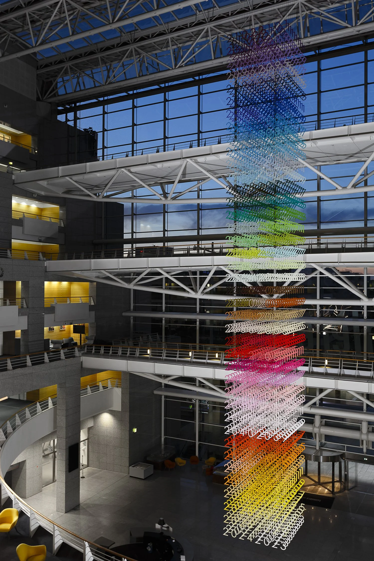 16_emmanuelle_moureaux_100_colors_47.JPG