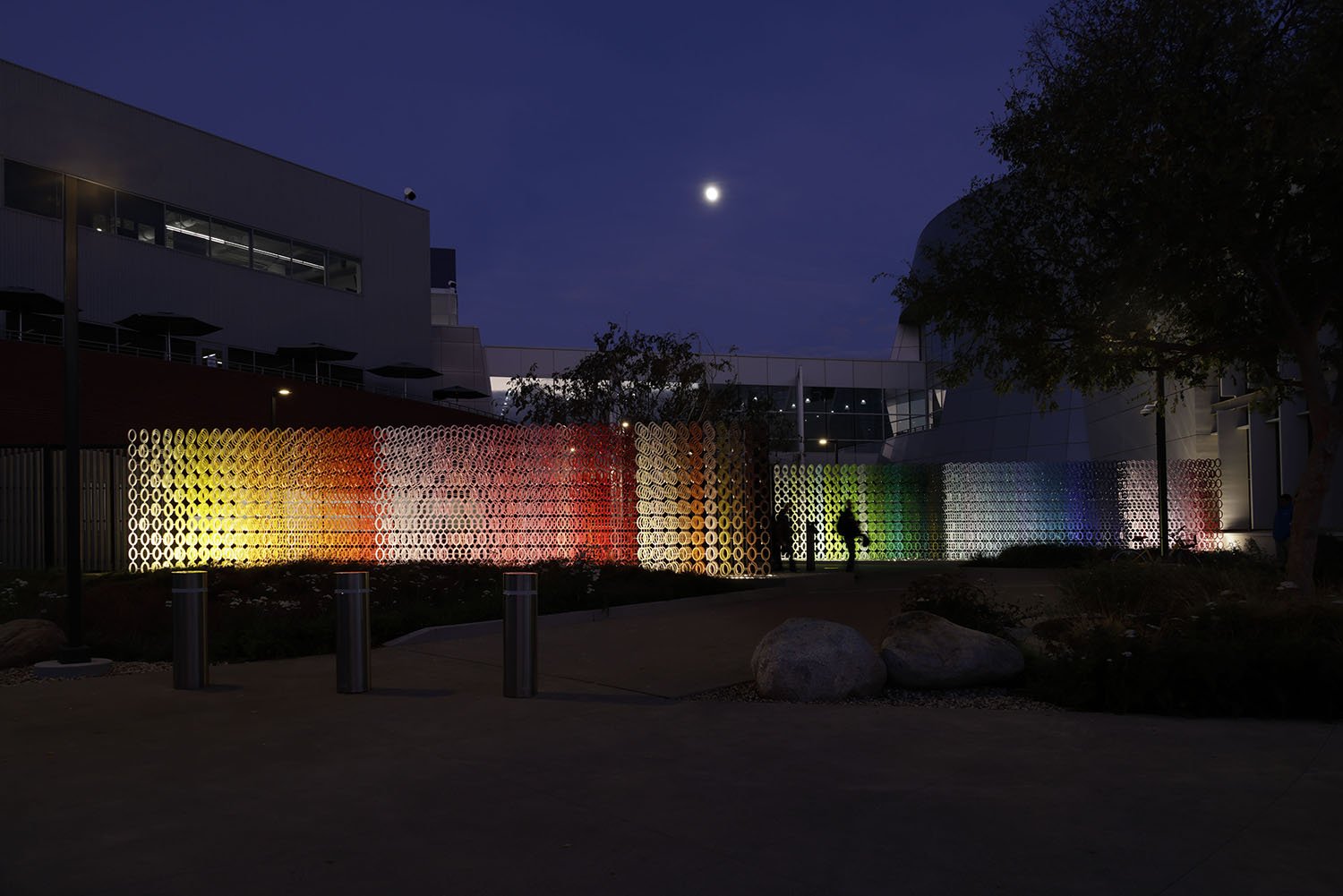 25_emmanuelle_moureaux_100_colors_52_google.jpg