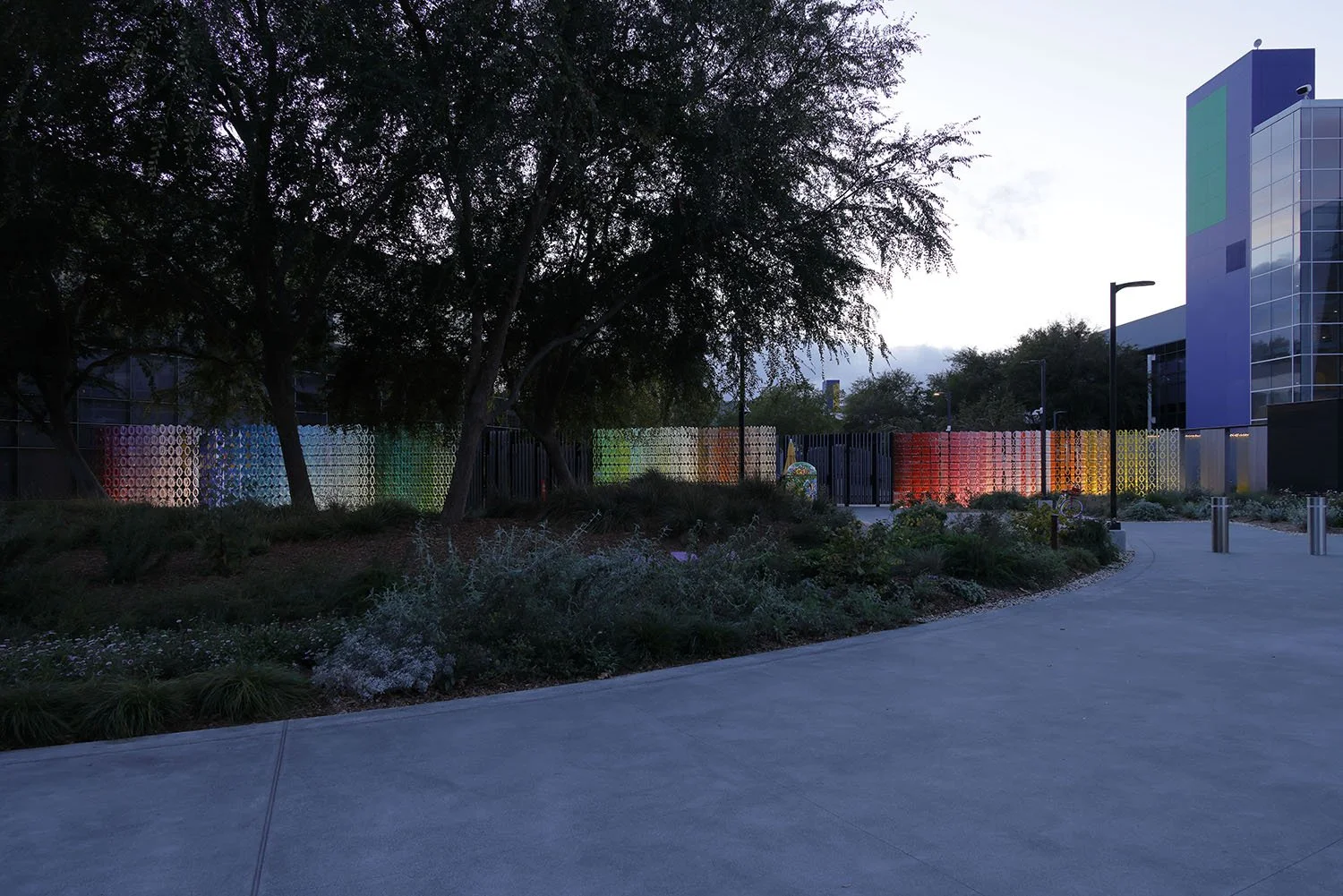 27_emmanuelle_moureaux_100_colors_52_google.jpg