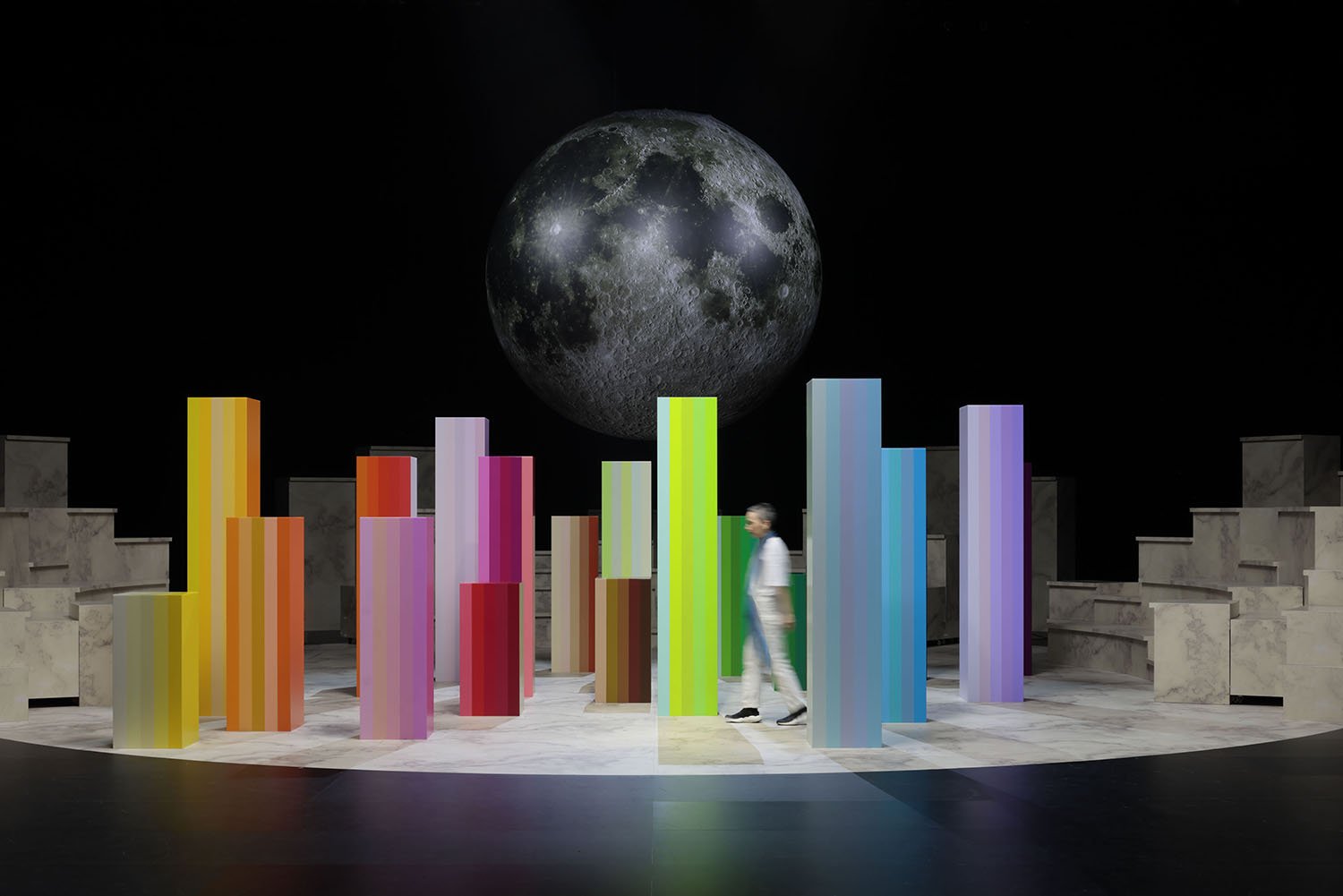 01_emmanuelle_moureaux_100colors_BESIDE.jpg