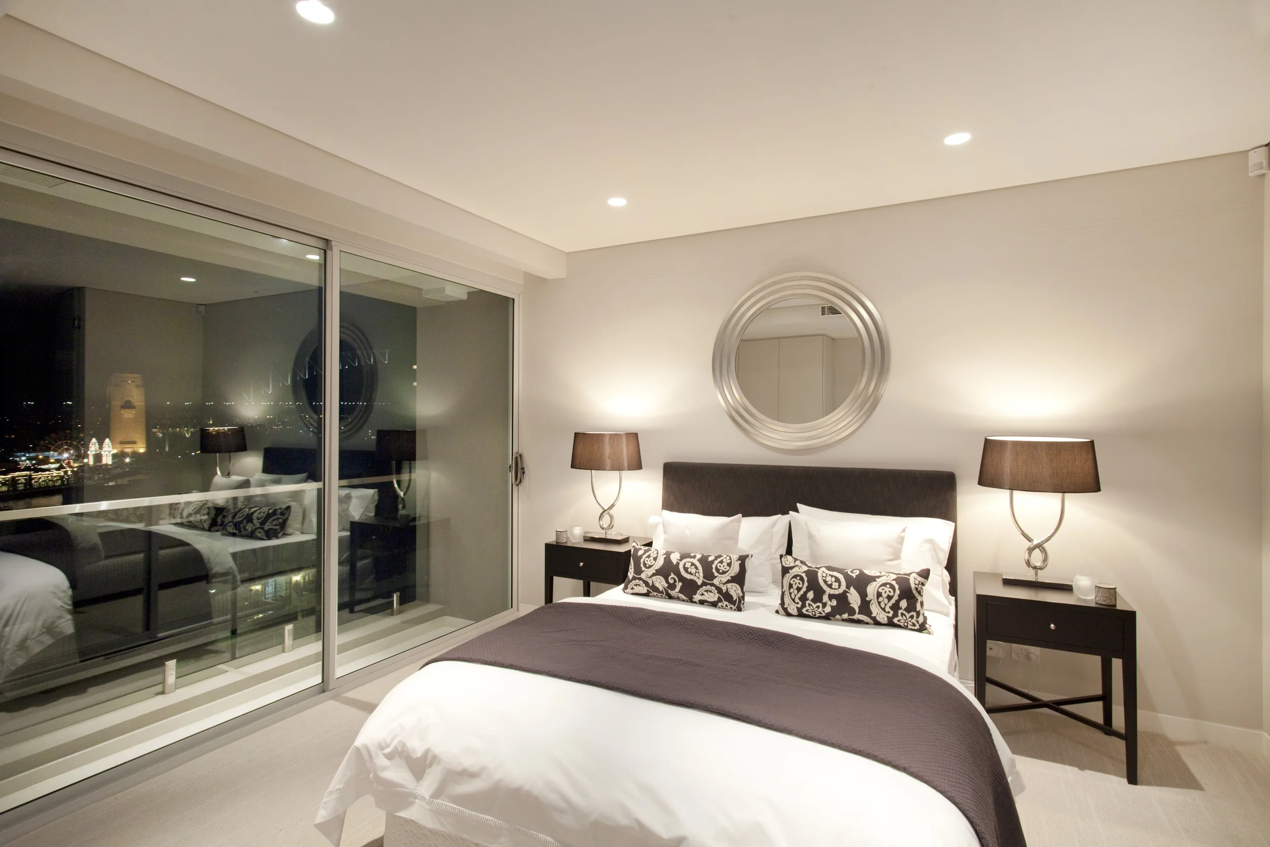 eastcrescent28bedroom2large.jpg