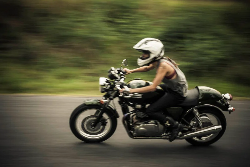 motogirl3.jpg
