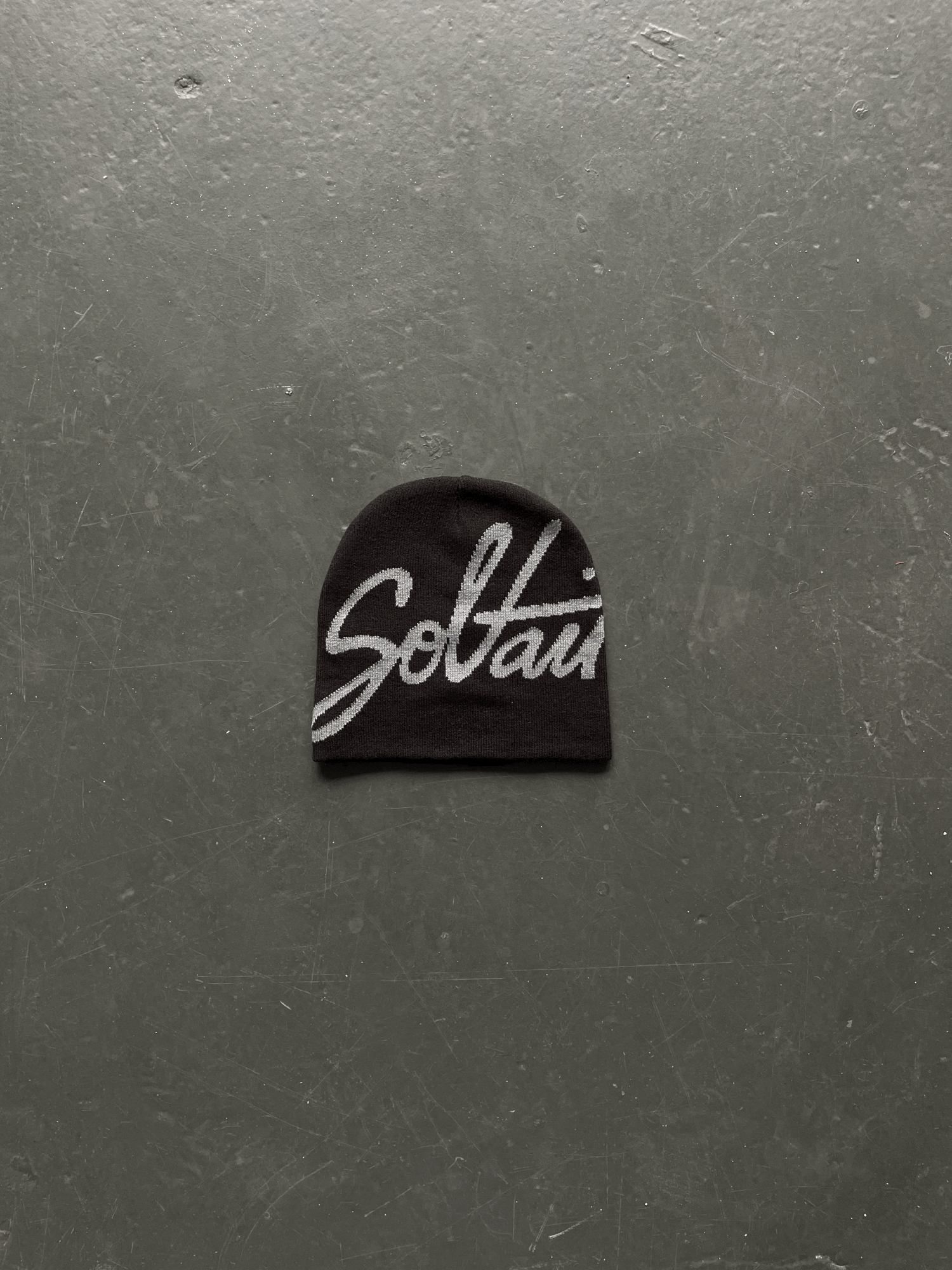 script logo Beanie スクリプト ロゴ Script Logo Beanie - Black — Soltau