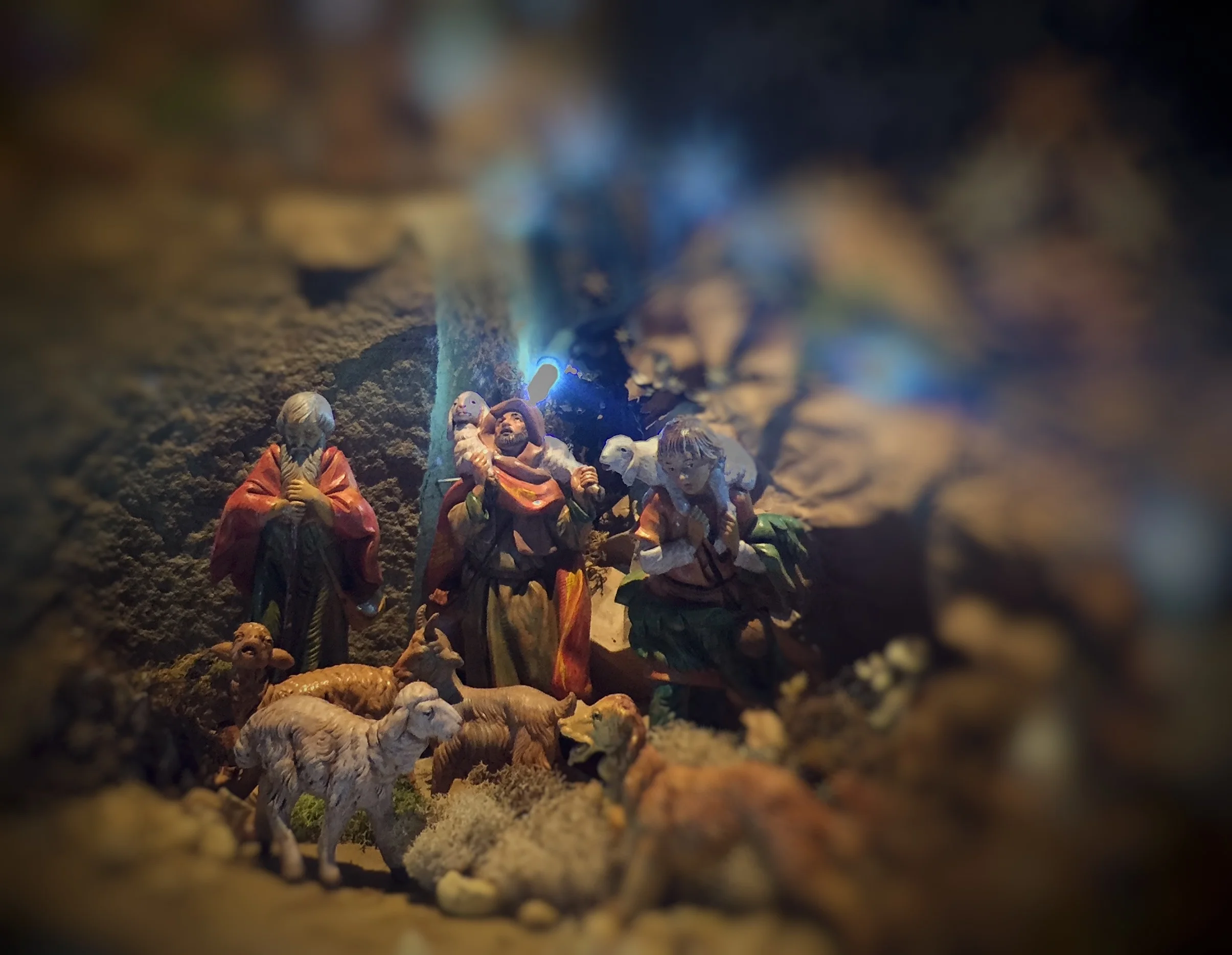 12 Days of Christmas 2018: Exploring Inner Rooms.