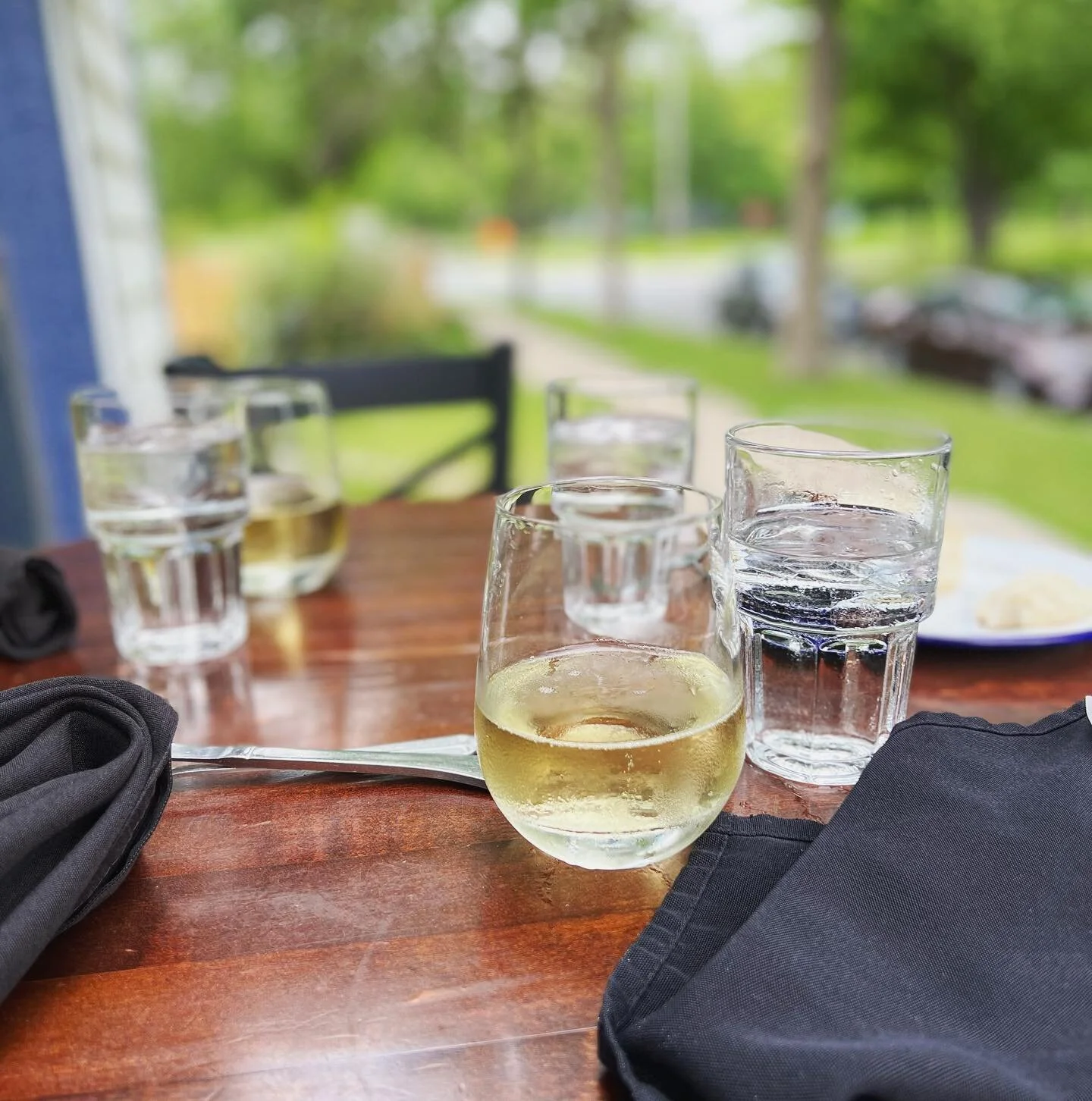 Celebrating life. After we made it through Covid as a family. What a relief when one can finally stop hiding 🫣 So grateful for friends and kindred souls who fed us and comforted us through this strange time 🙏