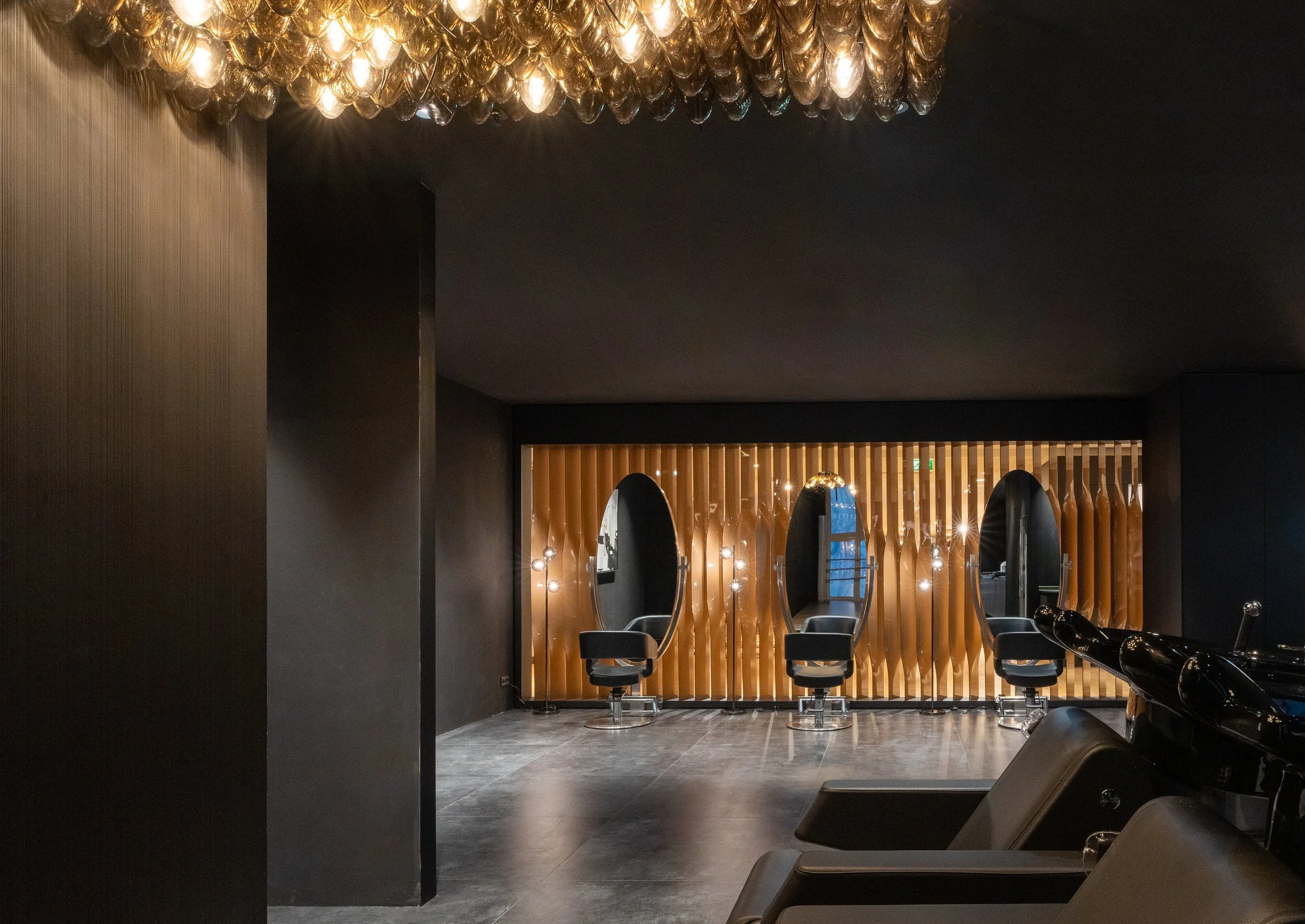 Shan Rahimkhan Salon