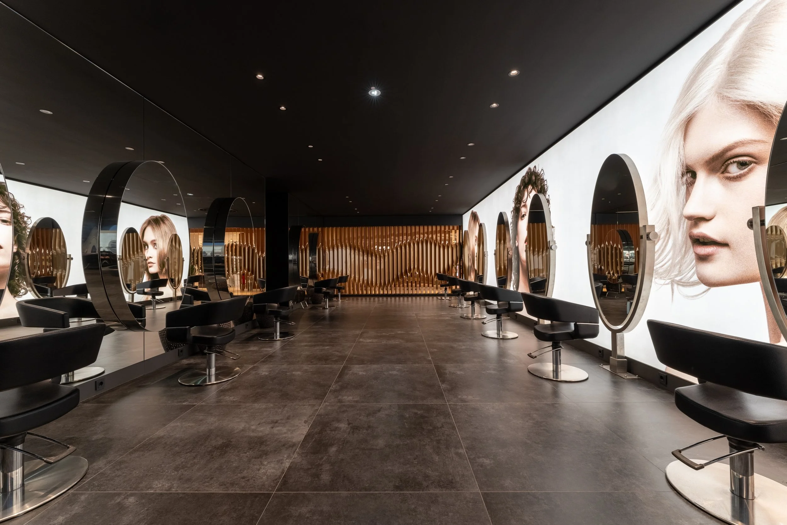 Shan Rahimkhan Salon Interior