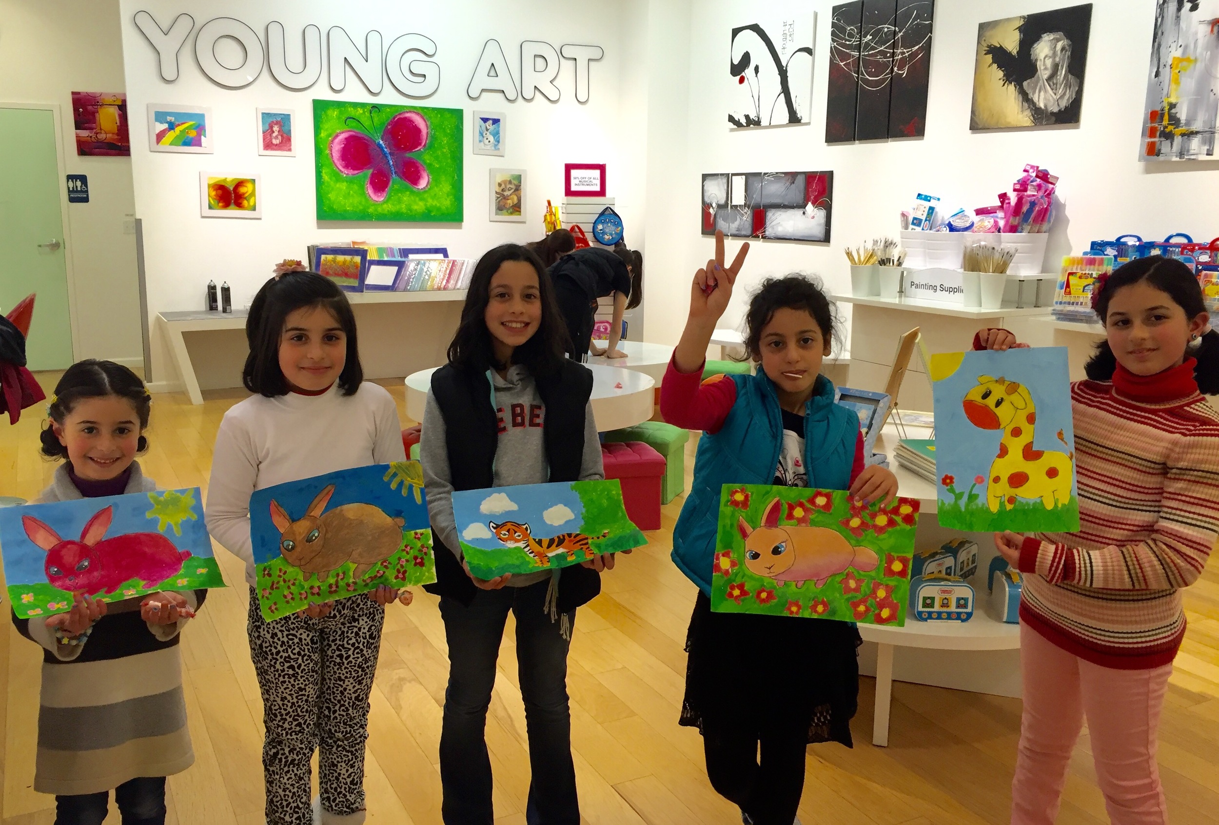 Ginhee Rancourt
Young Art Lessons & Gallery
www.youngartusa.co
