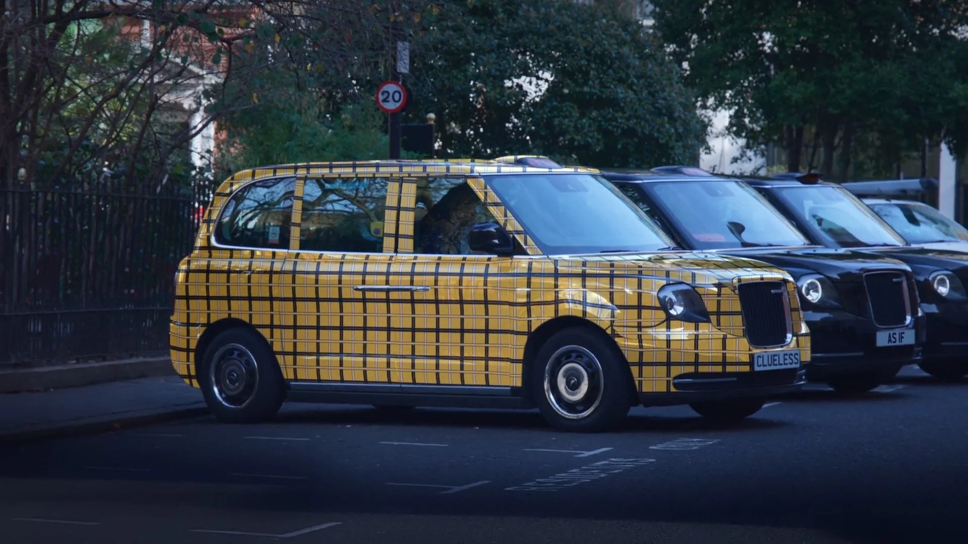 Clueless - Teaser Campaign