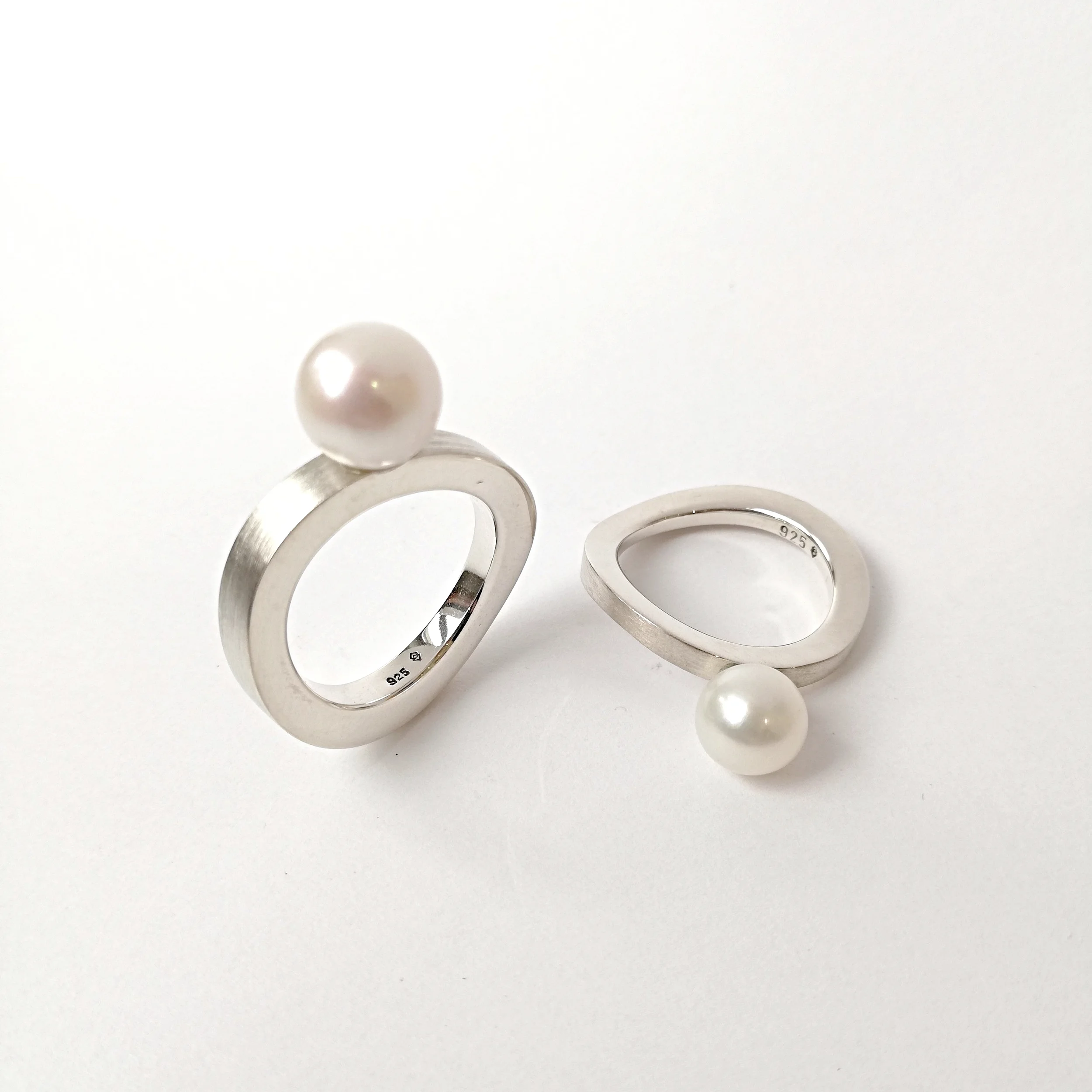 Neu Ring No 11.jpg