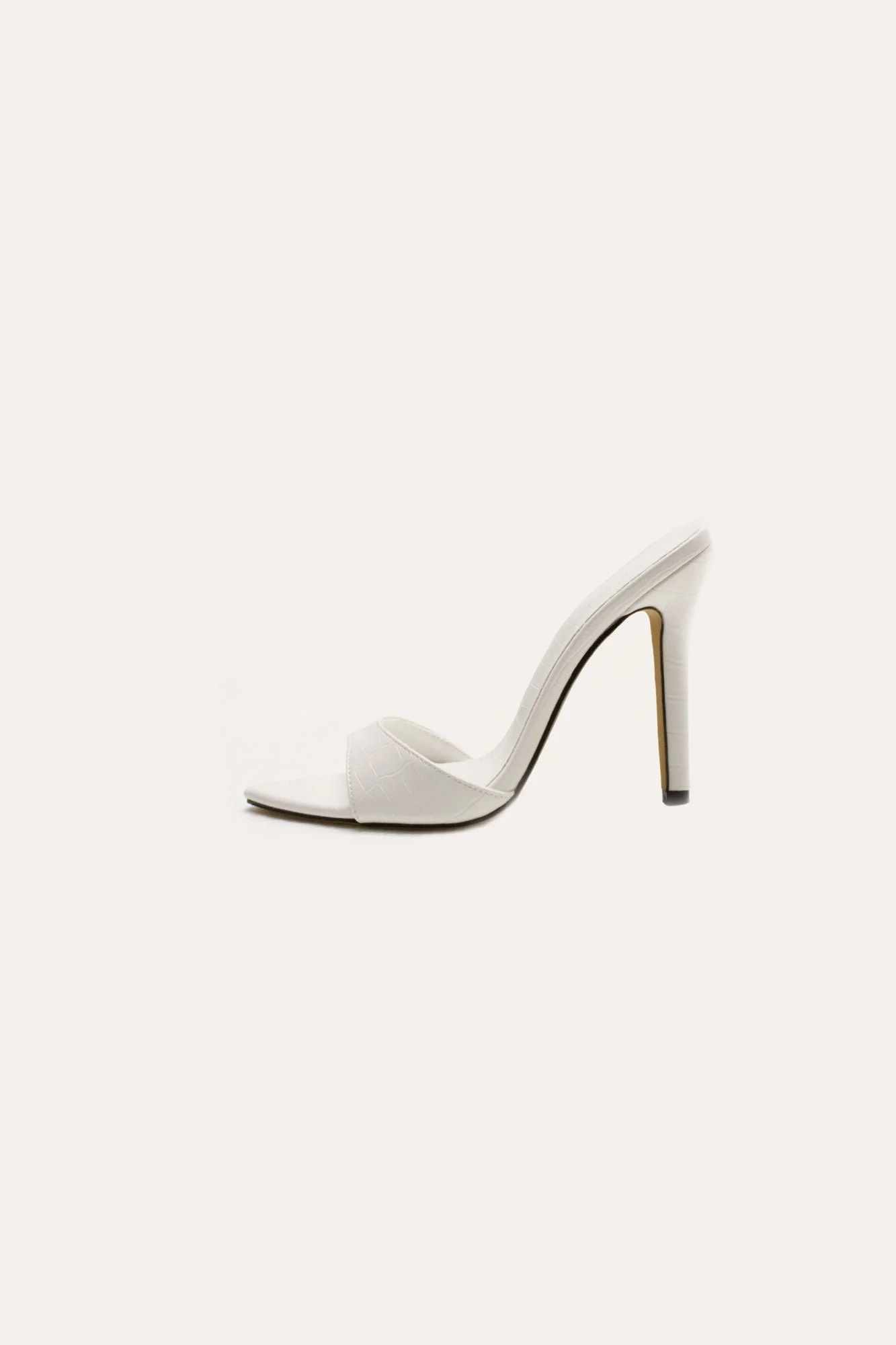 whitemules3.jpg