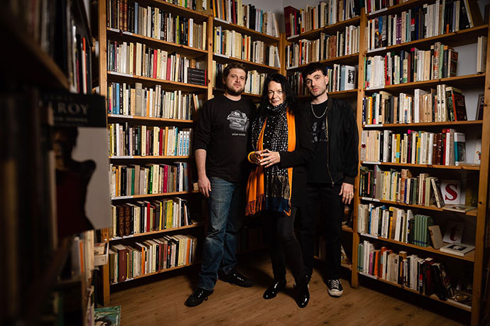 Ambrose Bye, Anne Waldman, and Devin Brahja-Waldman for Ajoblanco magazine. Photo by Ignacio Izquierdo. June 1, 2018.