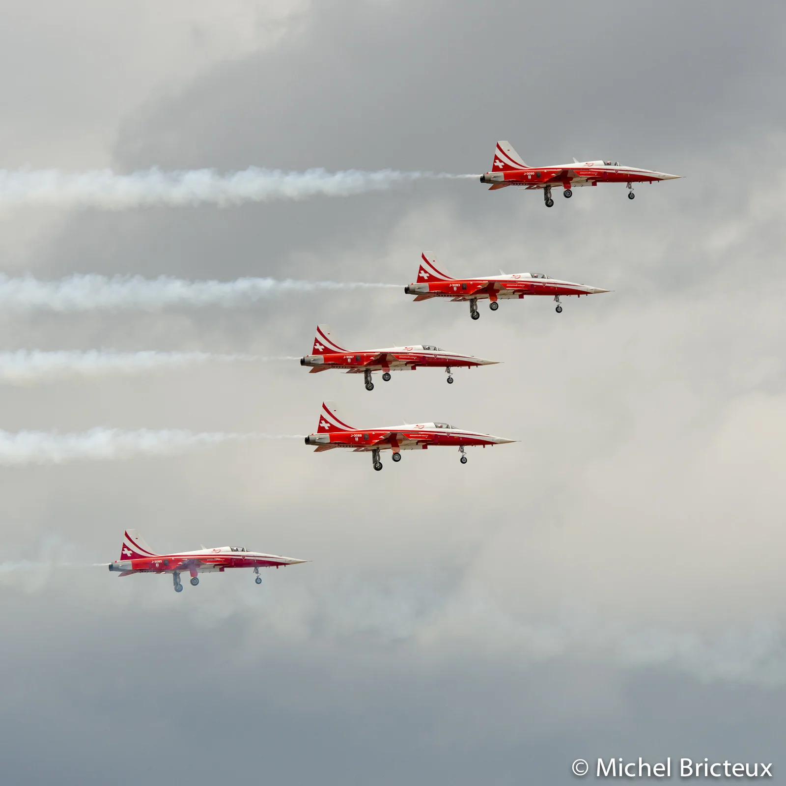 ES-aire75 4468lowres.jpg
