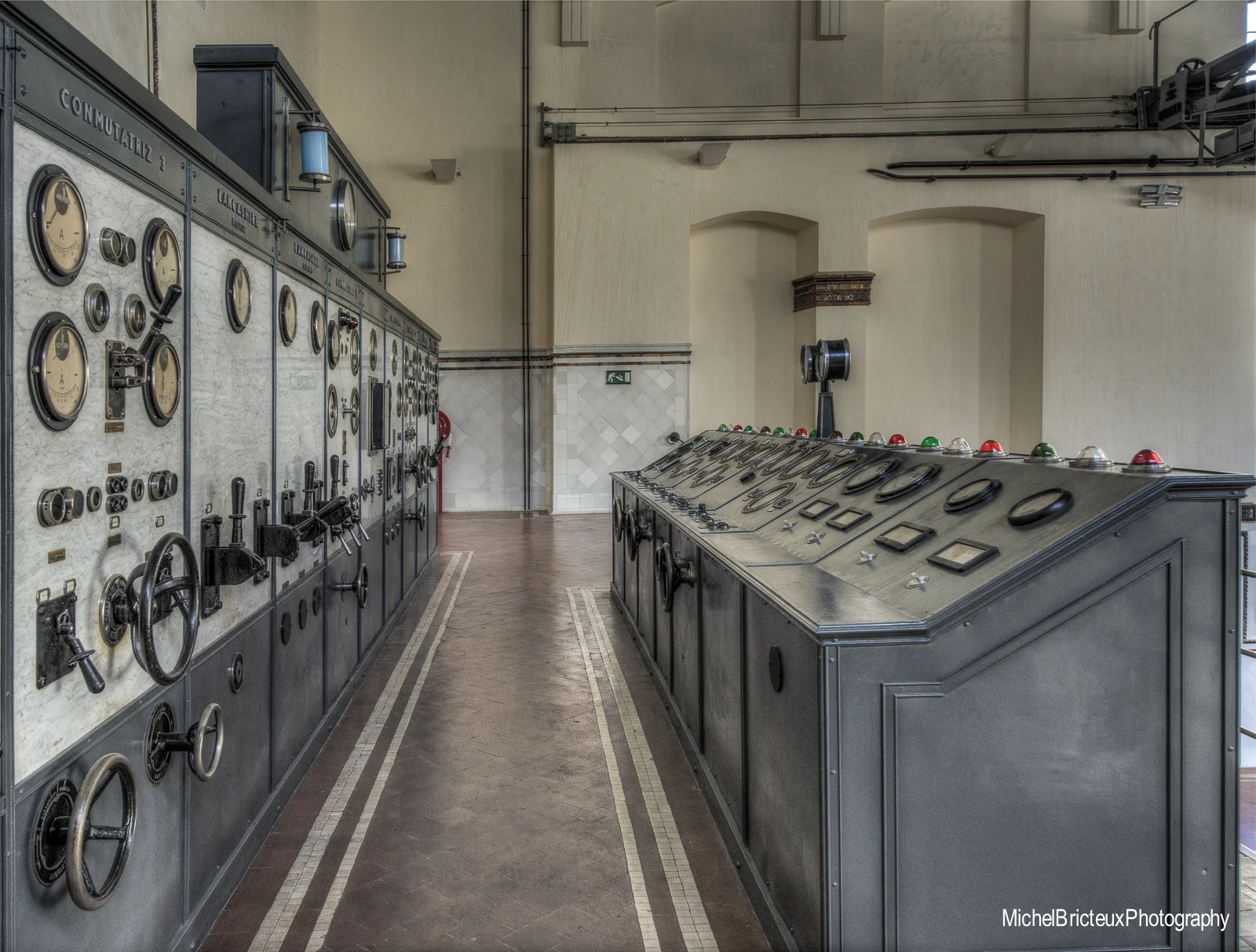 ES-Metro De Madrid - Nave de Motores 4012HDR-Editw.jpg