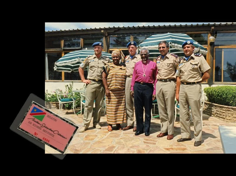 Namibie---Independance-21-03-1990---Desmond-Tutu-et-gendarmes-belges---ID.jpg