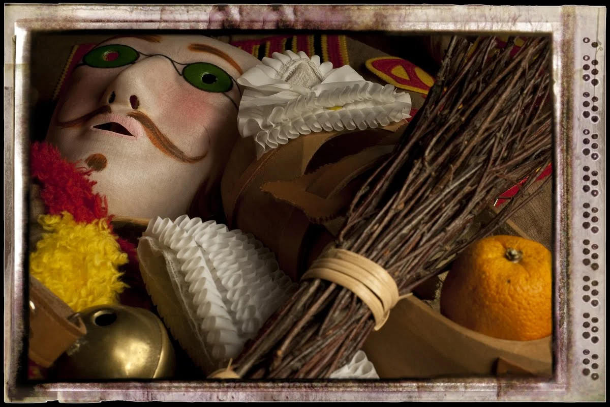 Gille-de-Binche-still-life-0852-Edit1w.jpg