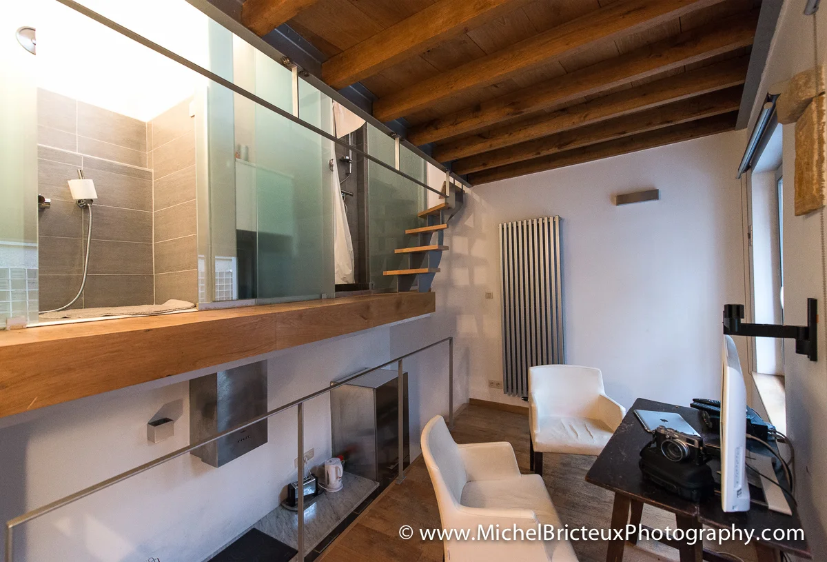 BE-La petite maison 8921-Edit lowres.jpg