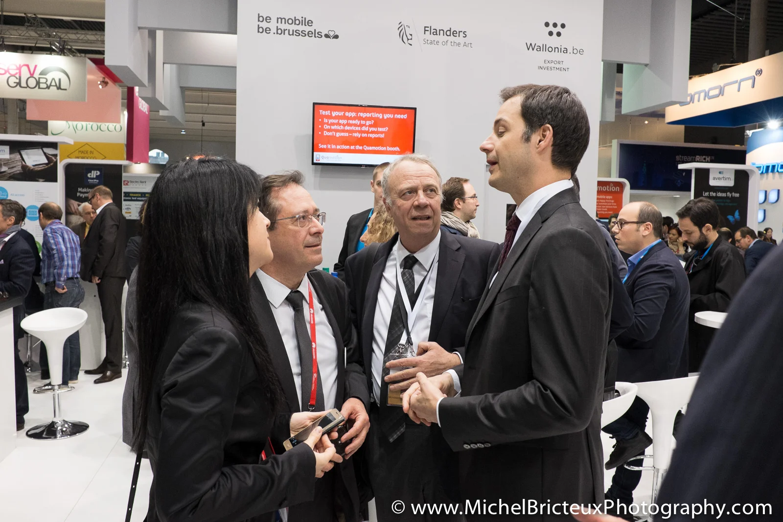 ES-MWC15 1600 lowres.jpg