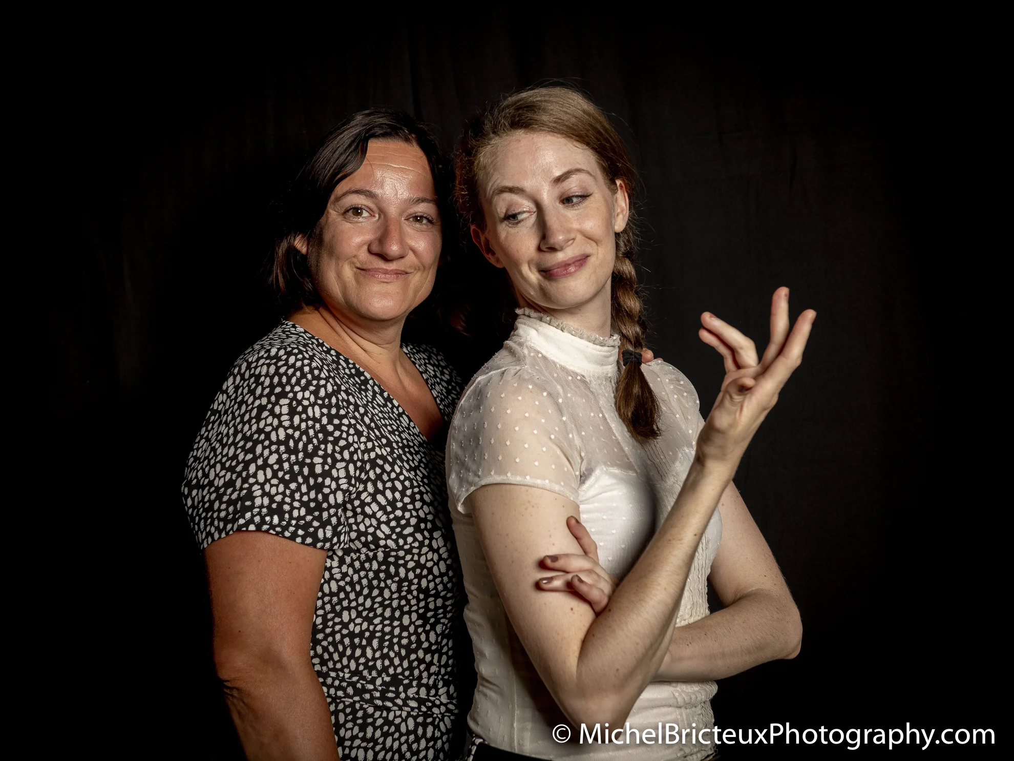 CA-MTL - Theatre de l instant - Un fil a la patte 0287web.jpg