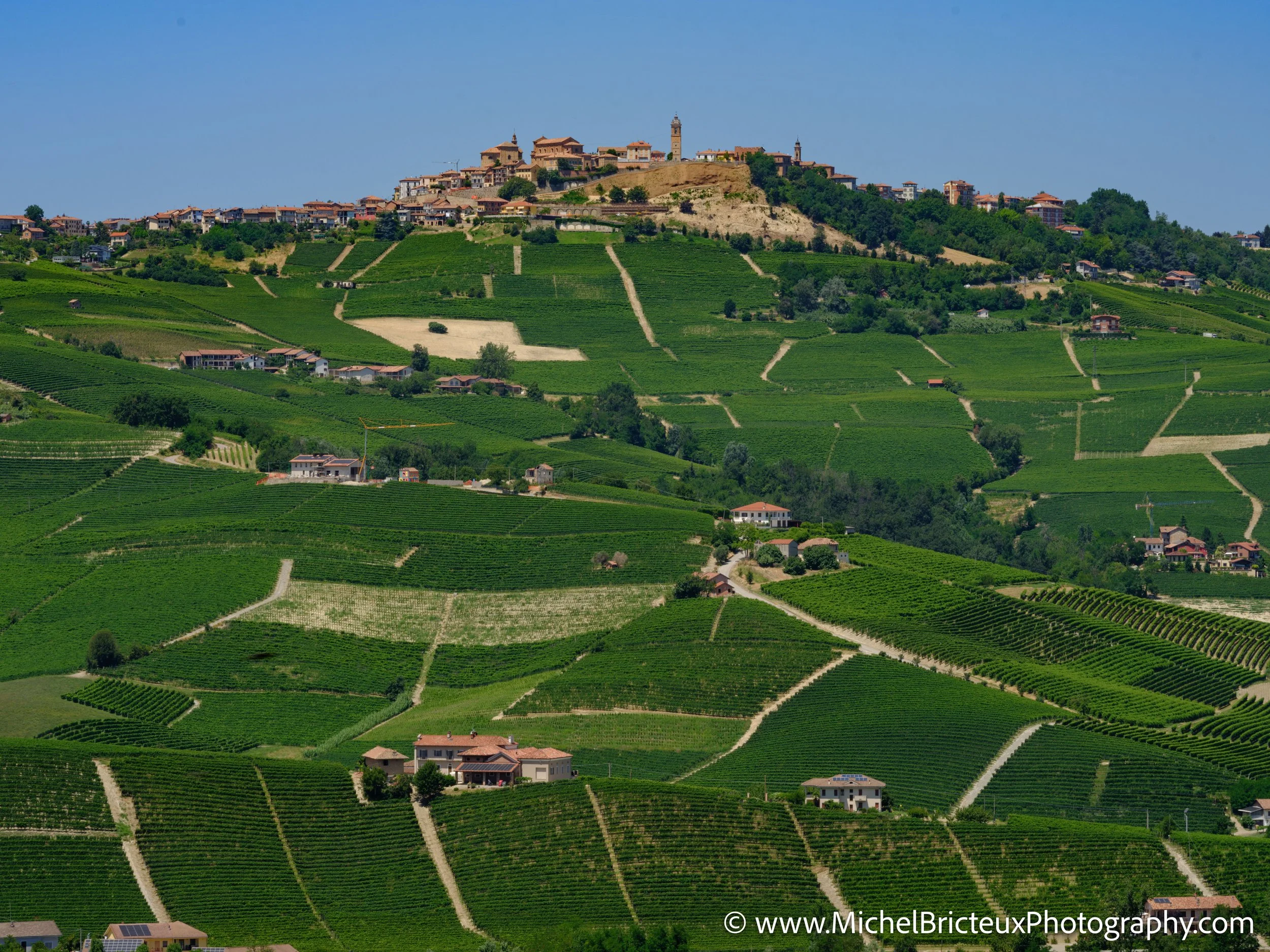 IT-Italia 2025 - Serralunga d Alba and wine country 0612 LowRes.jpg