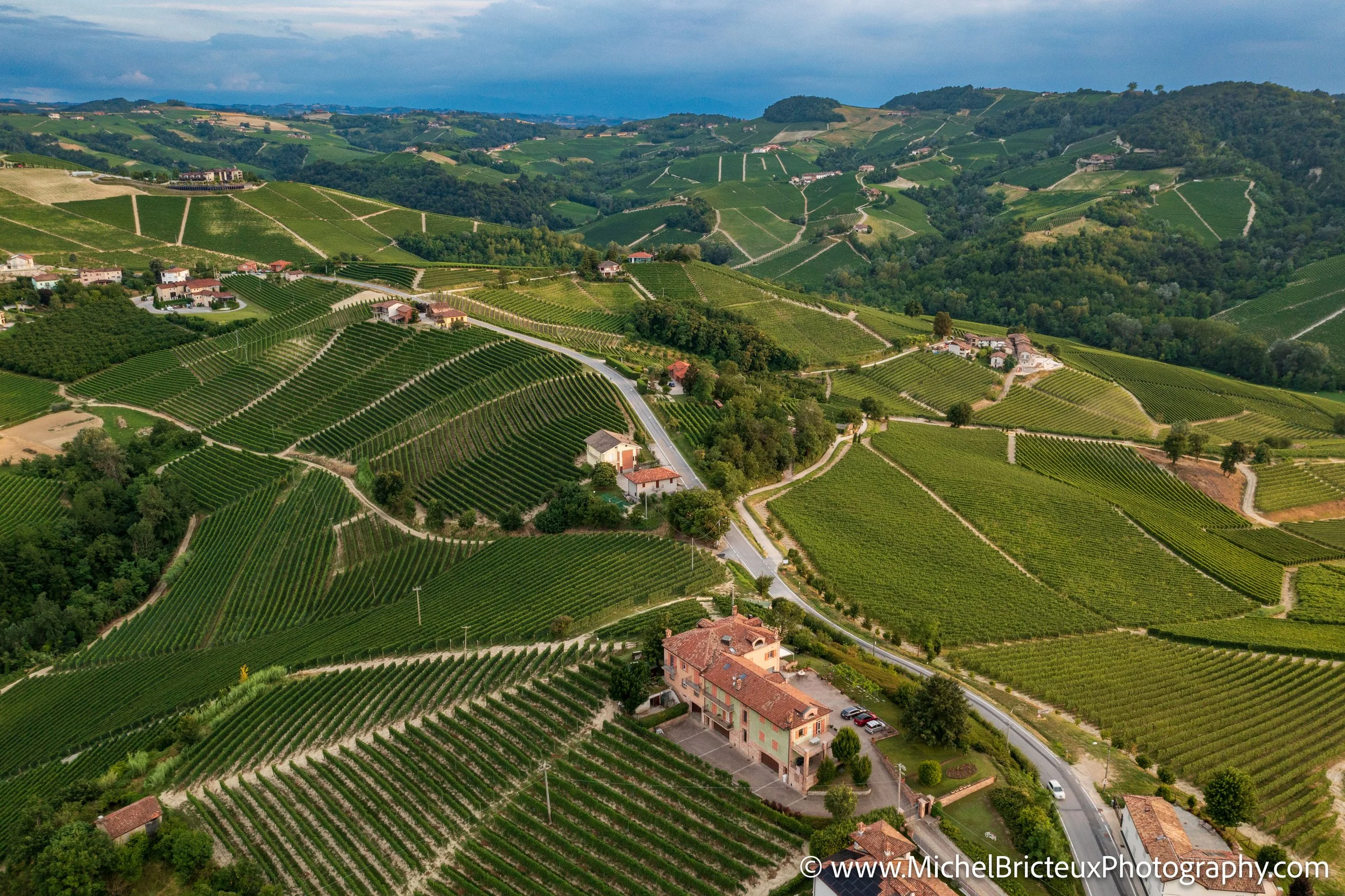 IT-Italia 2025 - Serralunga d Alba aerial 0700 LowRes.jpg