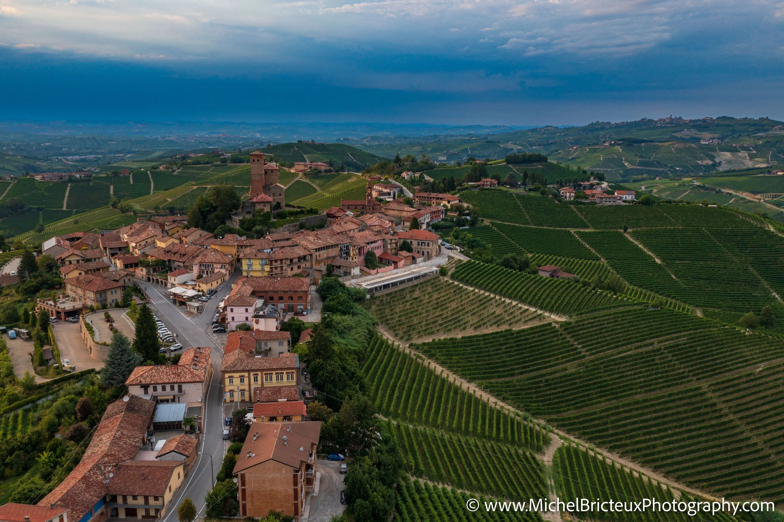 IT-Italia 2025 - Serralunga d Alba aerial 0703 LowRes.jpg
