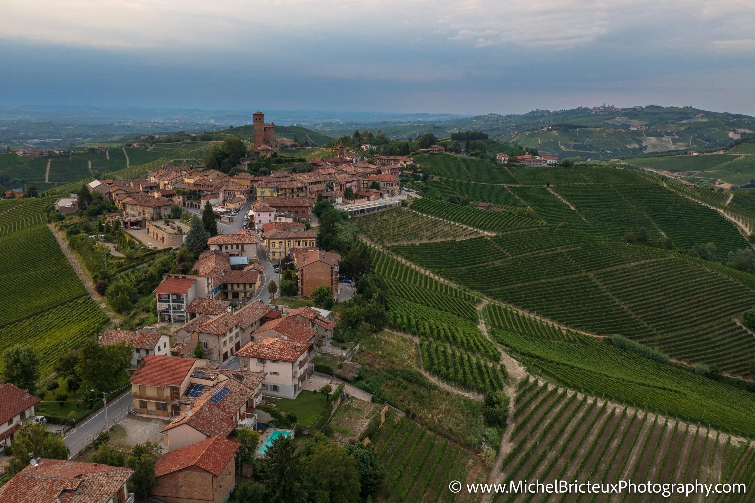 IT-Italia 2025 - Serralunga d Alba aerial 0704 LowRes.jpg