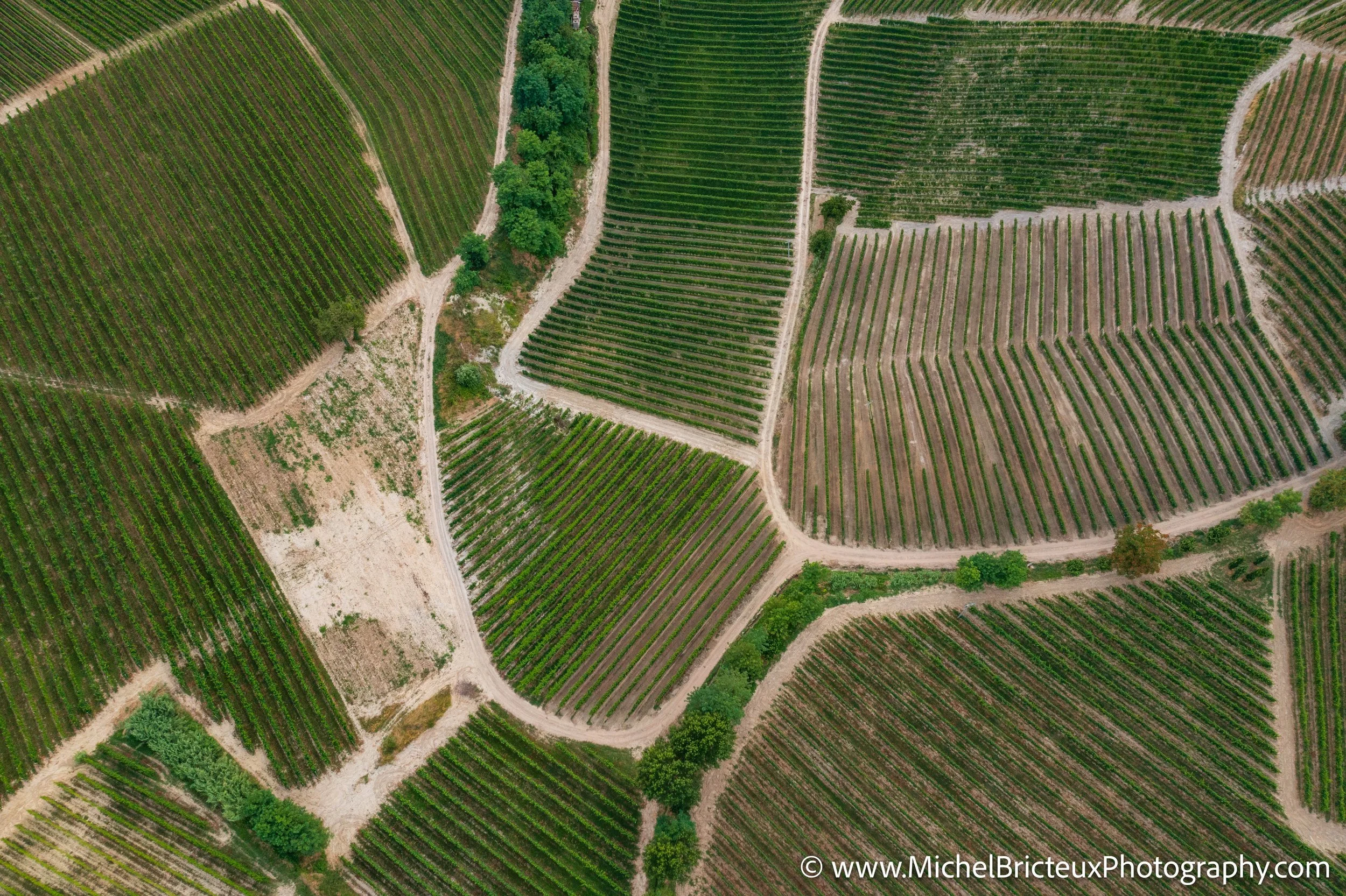 IT-Italia 2025 - Serralunga d Alba aerial 0709 LowRes.jpg
