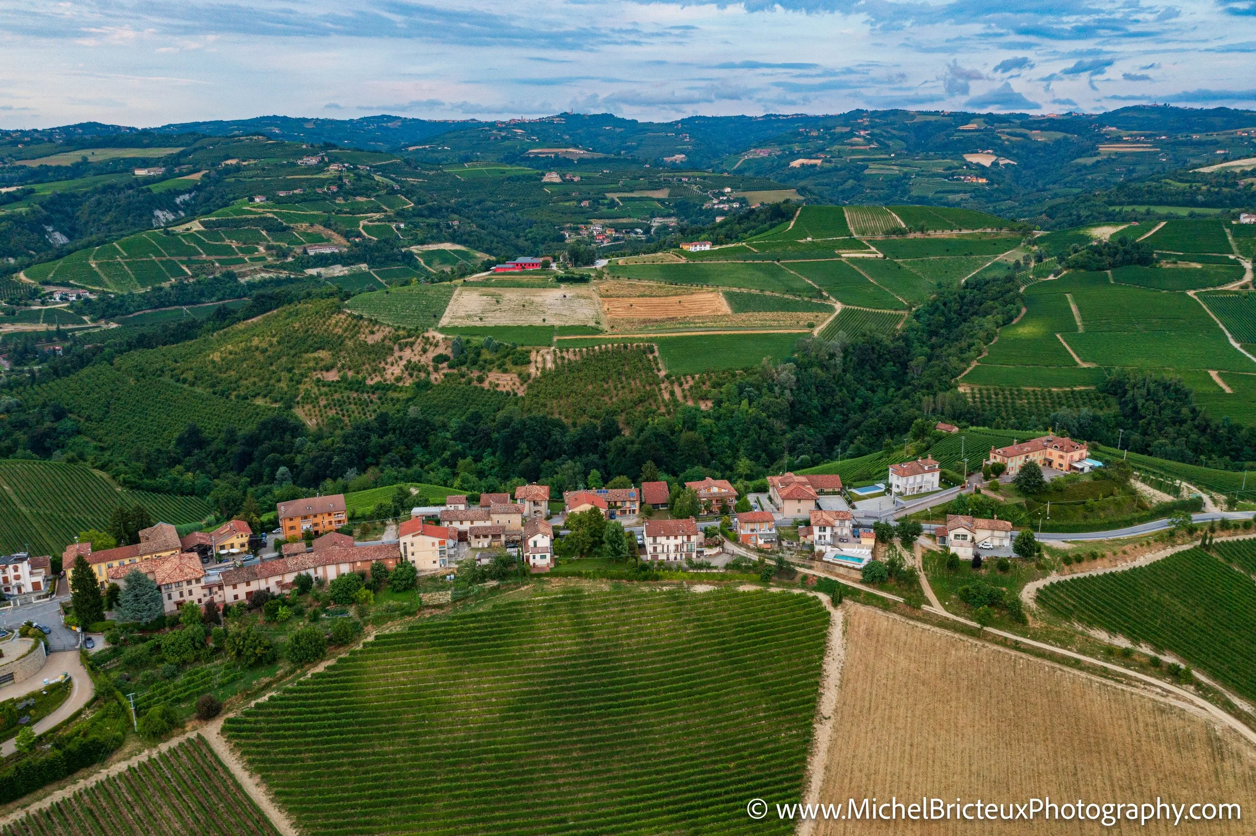 IT-Italia 2025 - Serralunga d Alba aerial 0713 LowRes.jpg
