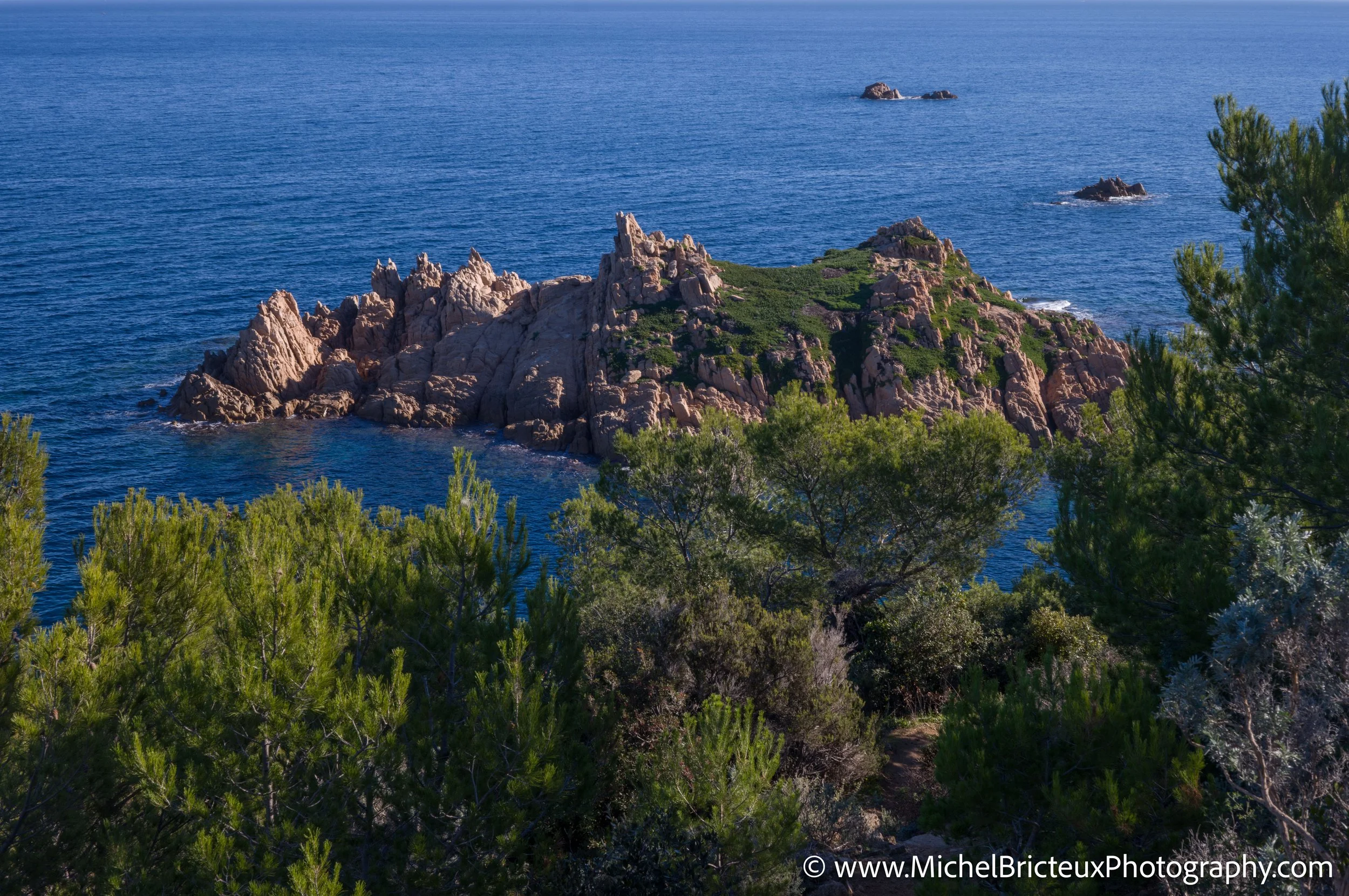 FR-Cote-d'Azur 11-2025 1001338 LowRes.jpg
