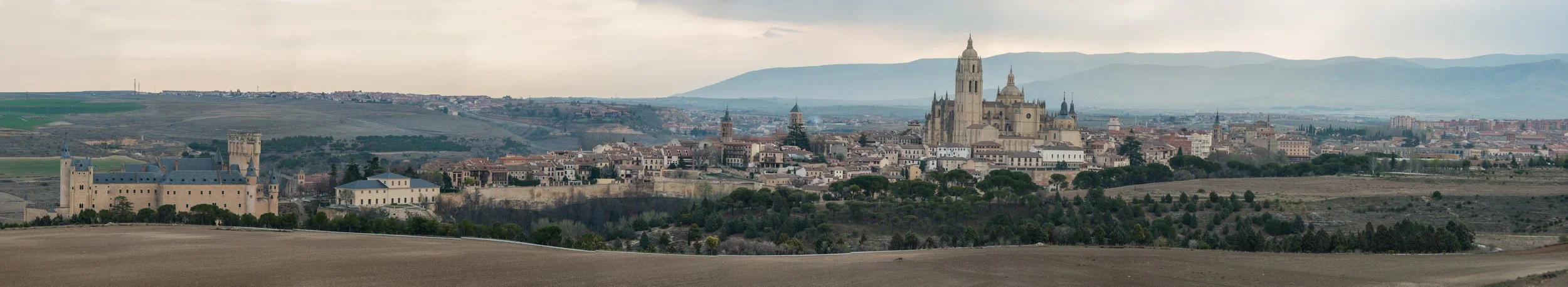 Segovia panorama 02-Edit LowRes.jpg
