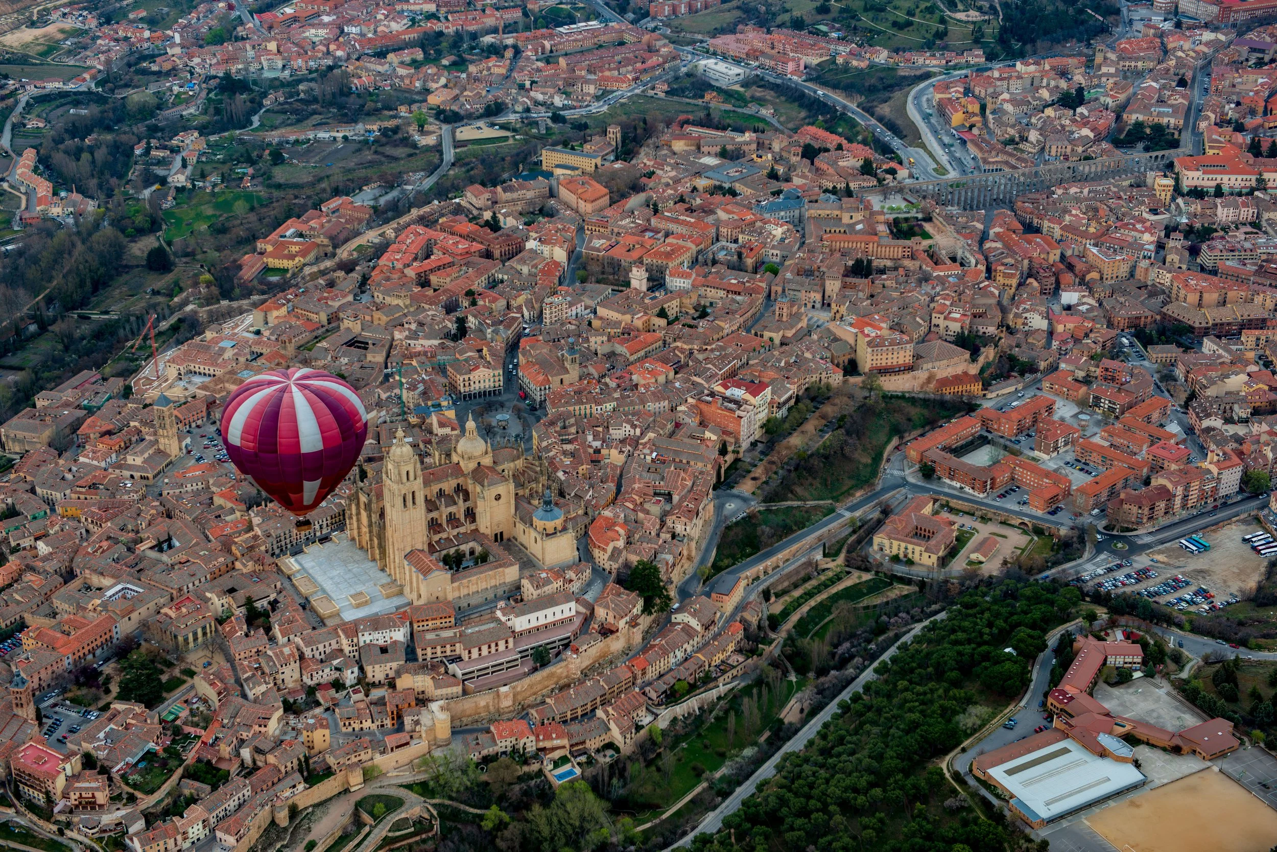 ES-Mongolfiere - Segovia1061 LowRes.jpg