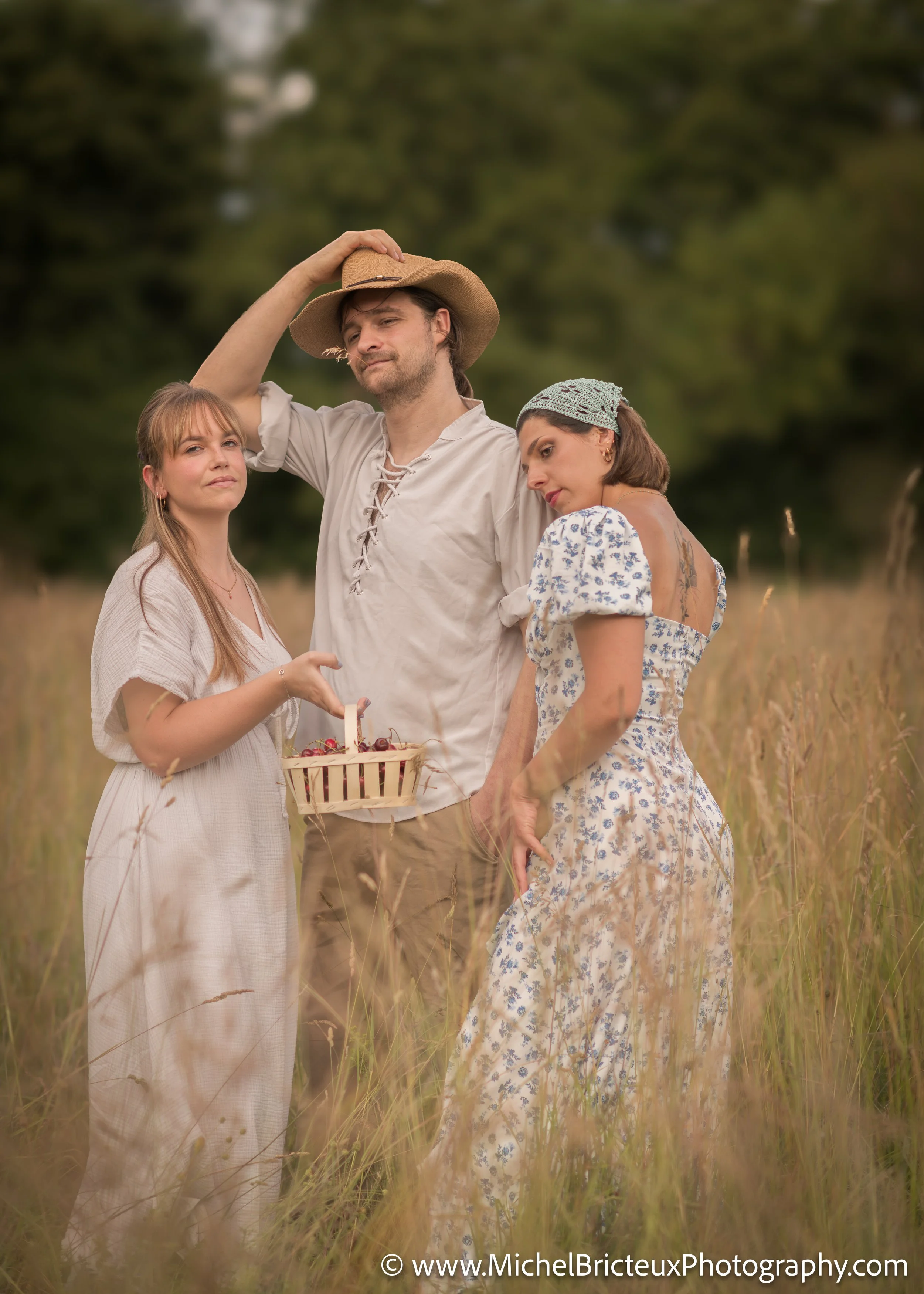 FR-Photoshoot Bridgerton 1524 LowRes.jpg