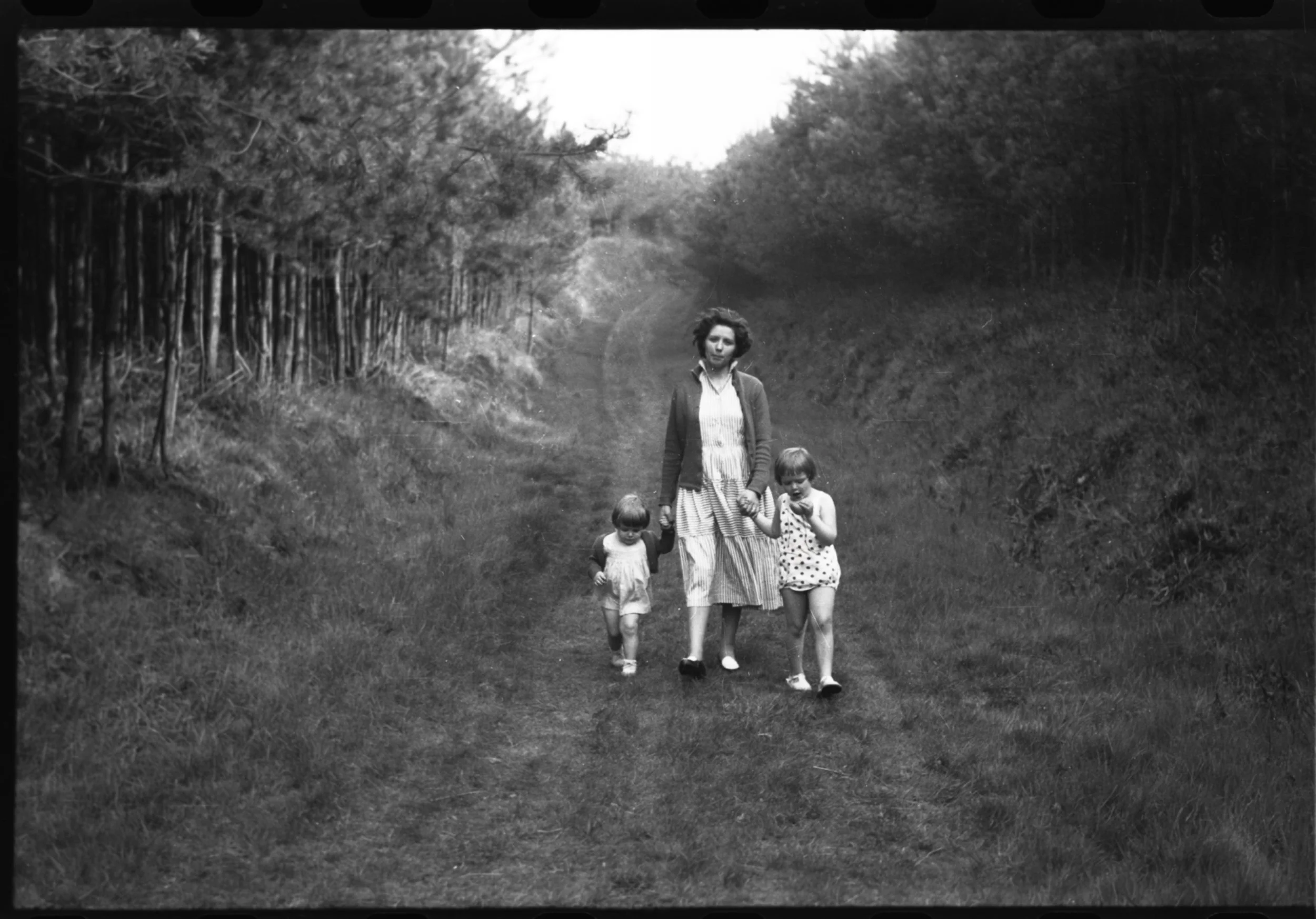 FAM-Archive BRICTEUX -  3332-Edit LowRes.jpg