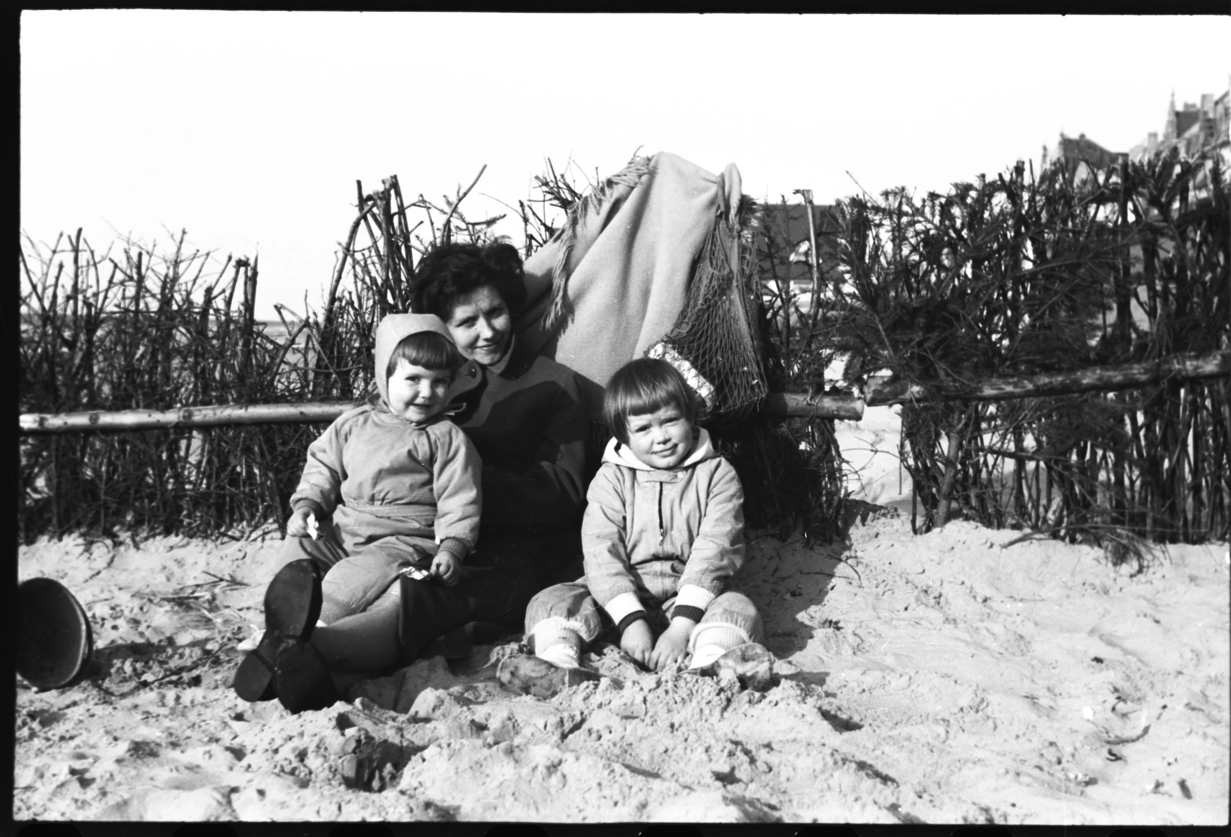FAM-Archive BRICTEUX -  3335 LowRes.jpg