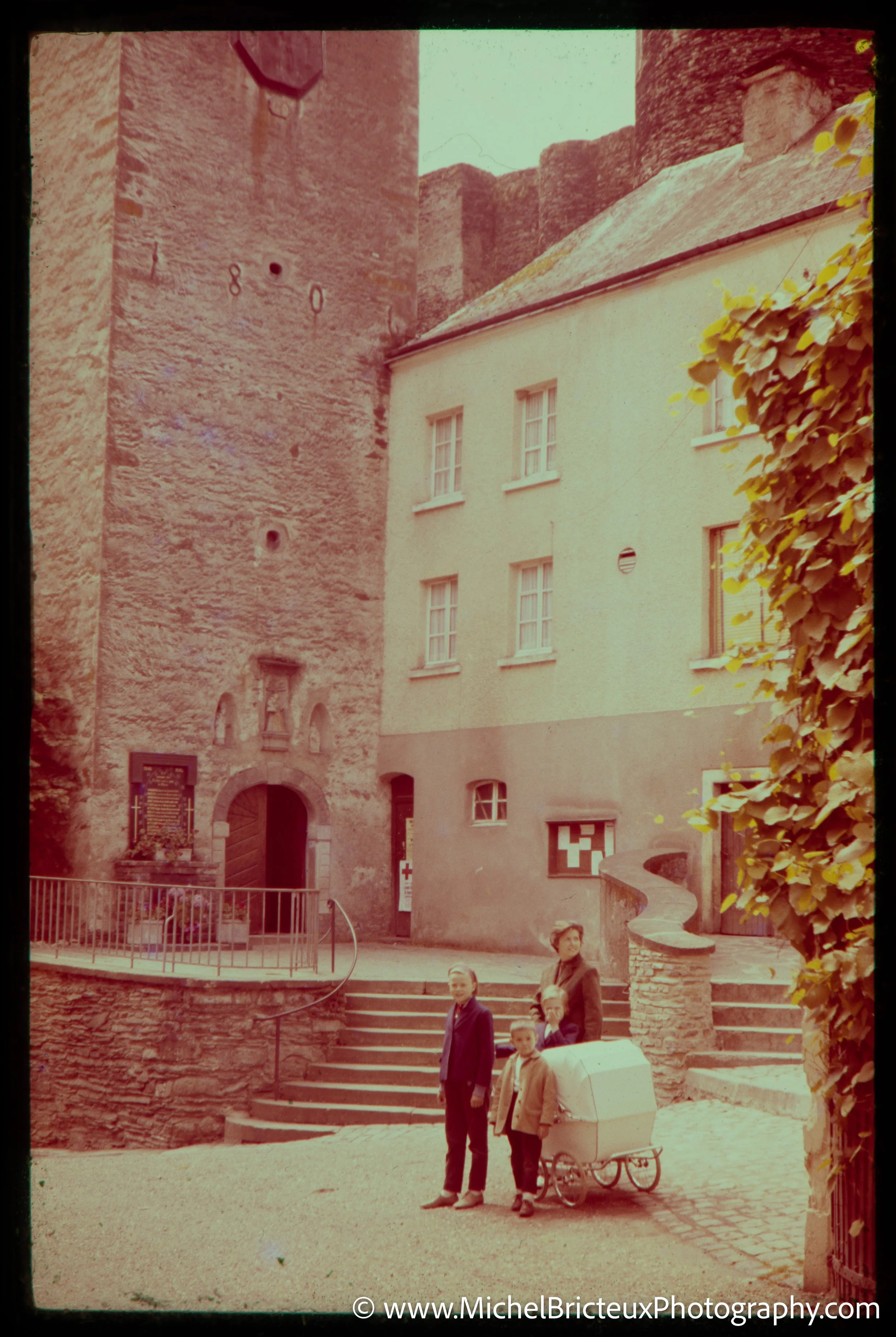 FAM-Archives Bricteux-250 LowRes.jpg