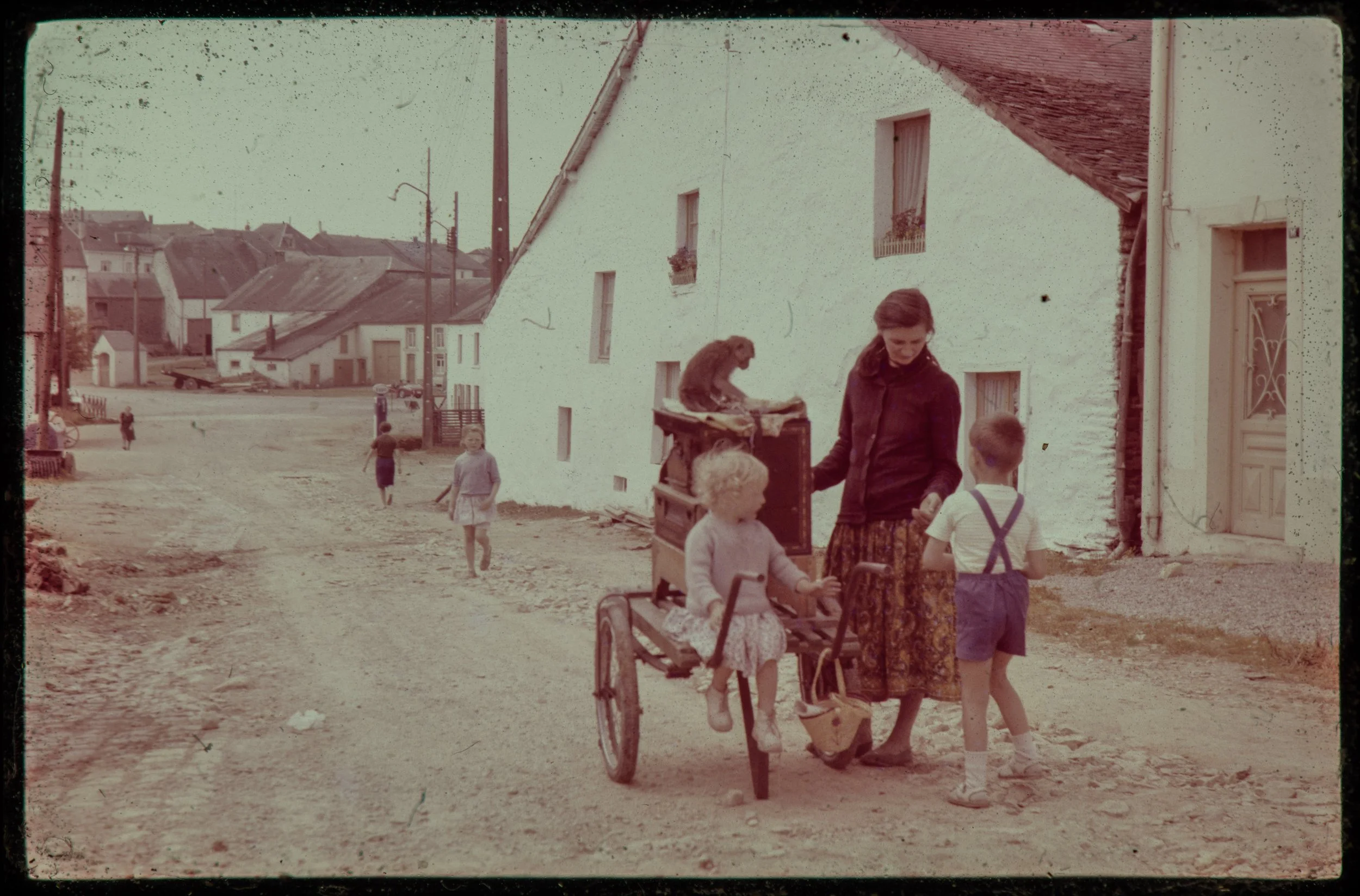 FAM-Archives Bricteux-282 LowRes.jpg