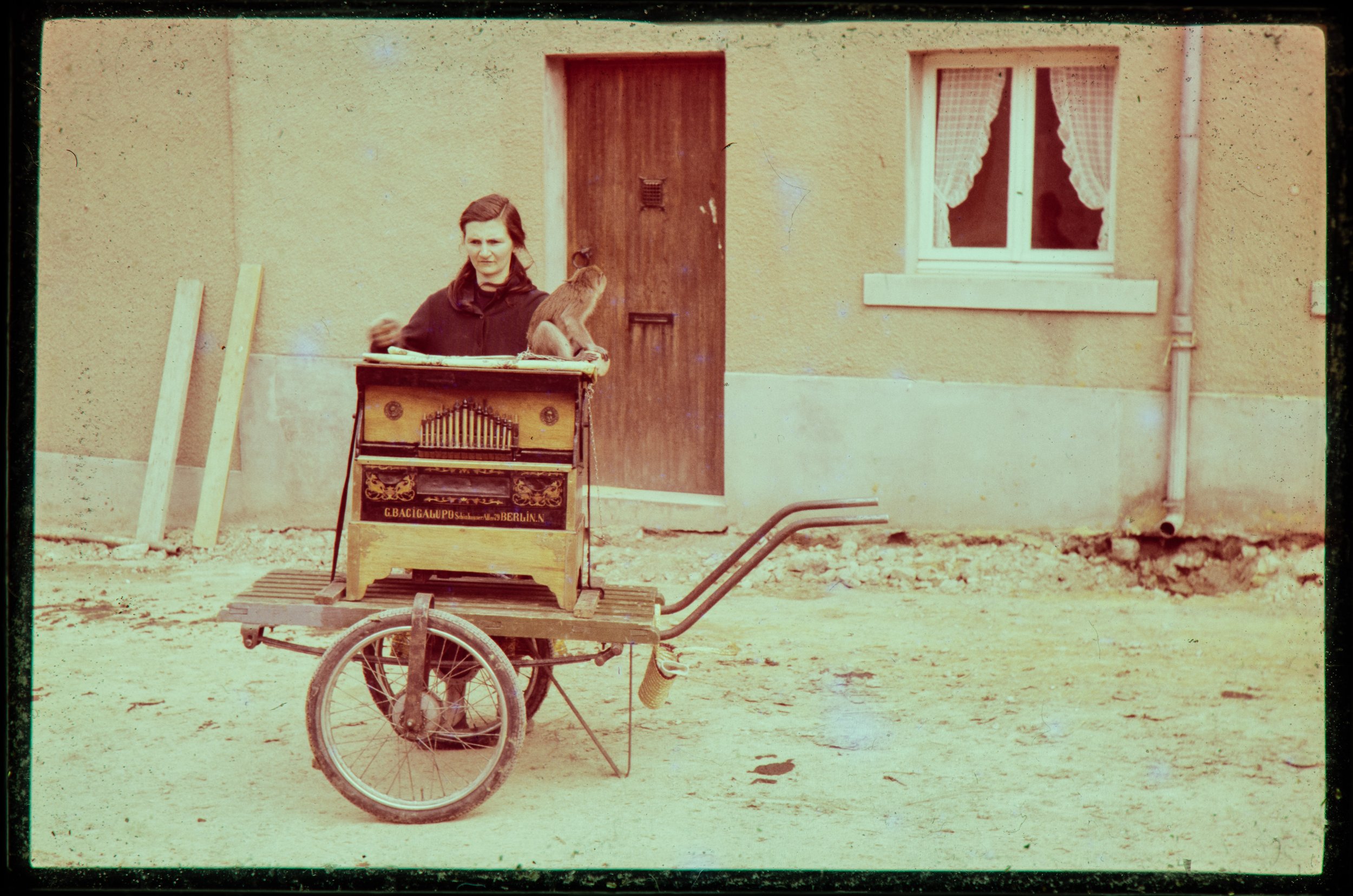 FAM-Archives Bricteux-300 LowRes.jpg