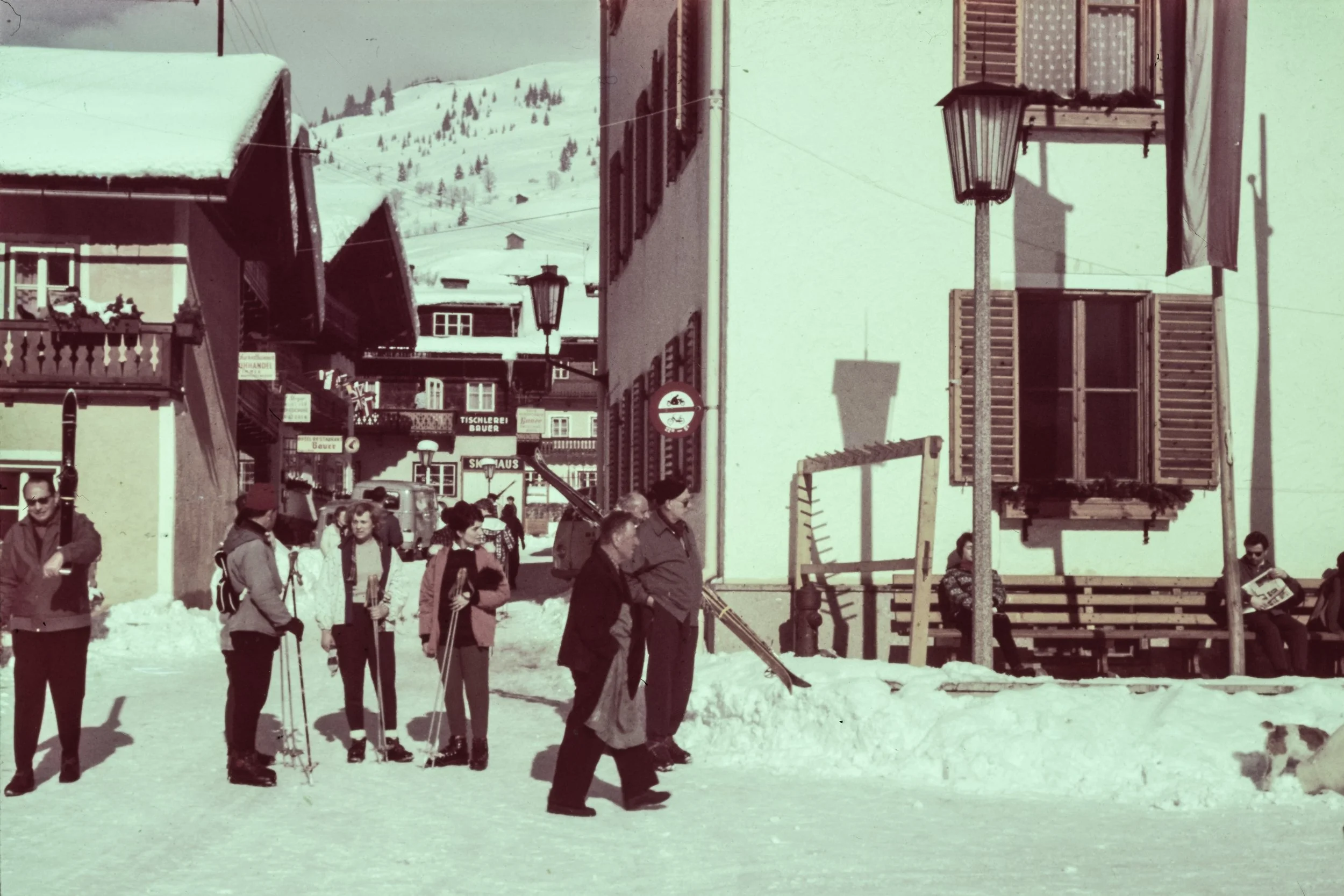 FAM-Archives Bricteux-374 LowRes.jpg